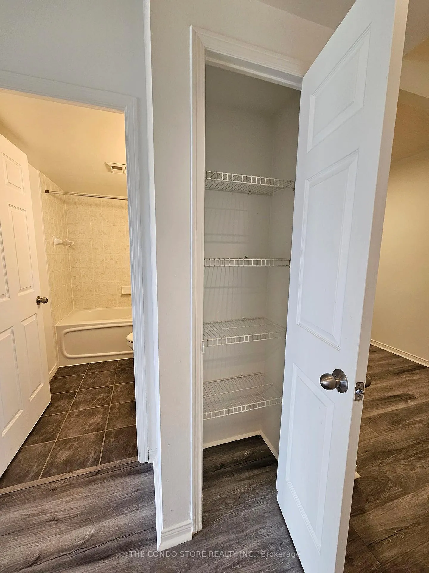 Photo 16 of Unit 711, 887 Bay Street, Toronto, Bay Street Corridor — HOMEH