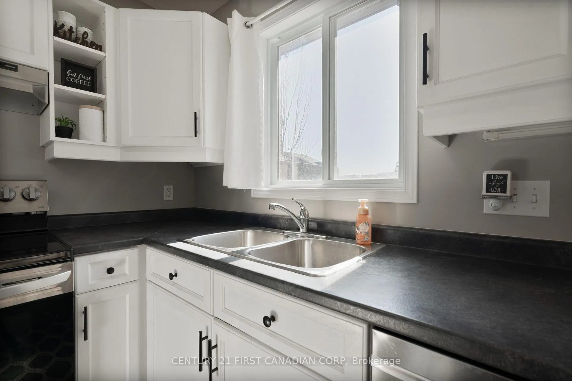 Photo 10 of Unit 34, 1320 Savannah Drive, London, North C — HOMEH
