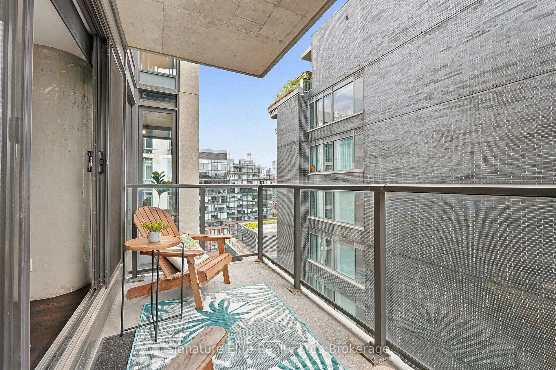 Photo 20 of Unit 1316, 111 Bathurst Street, Toronto, Niagara — HOMEH
