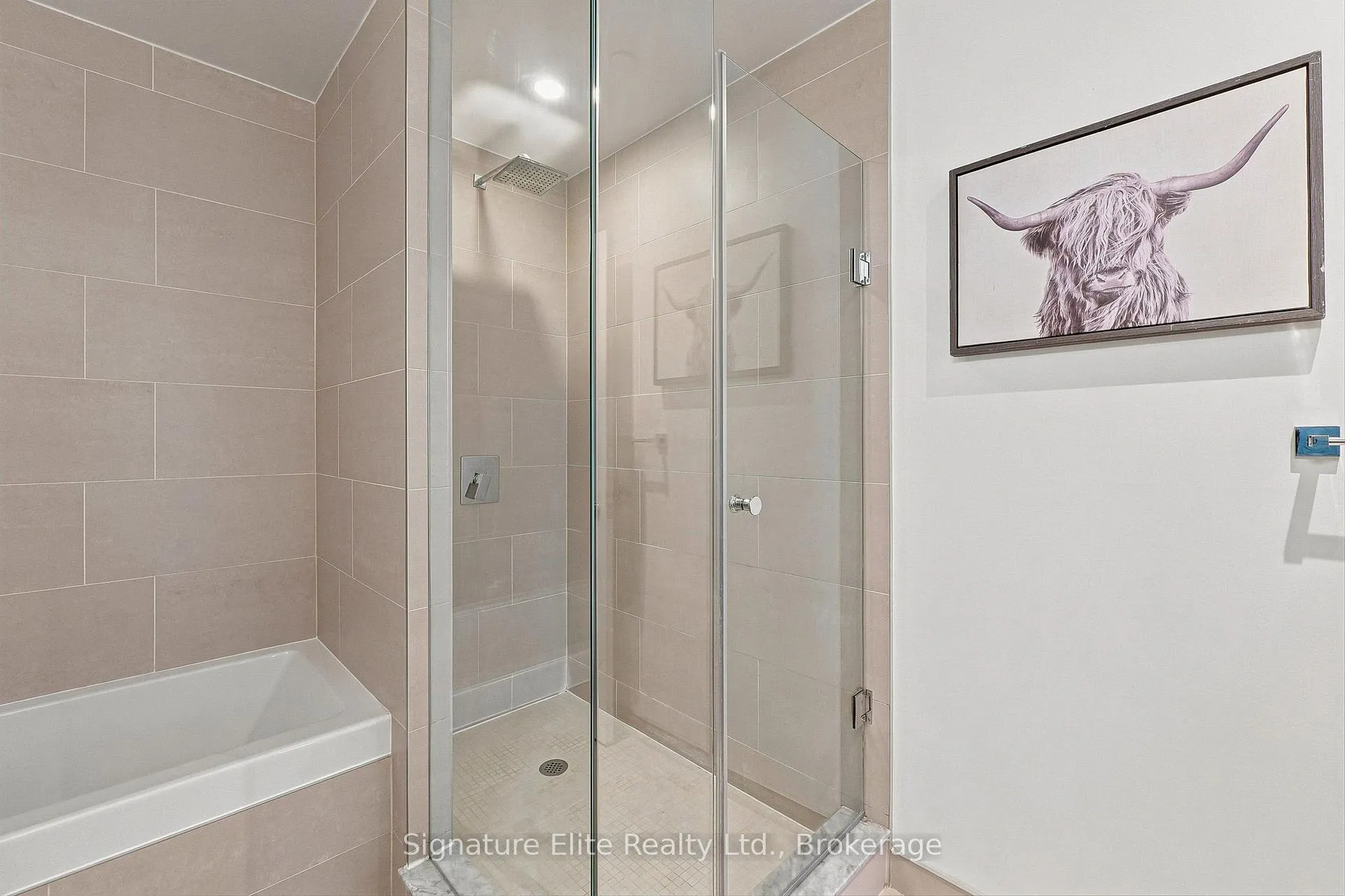 Photo 29 of Unit 1316, 111 Bathurst Street, Toronto, Niagara — HOMEH