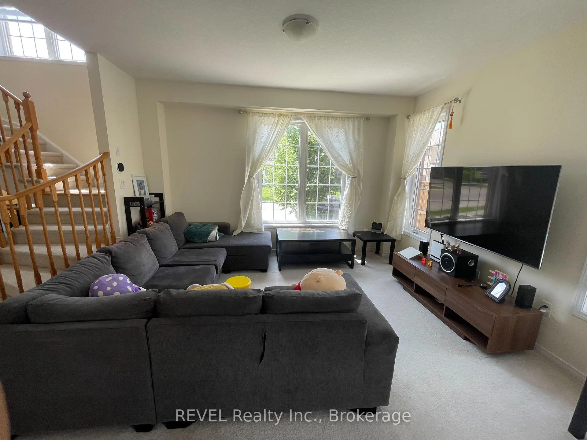 Photo 7 of 7755 Black Maple Drive, Niagara Falls, Brown — HOMEH