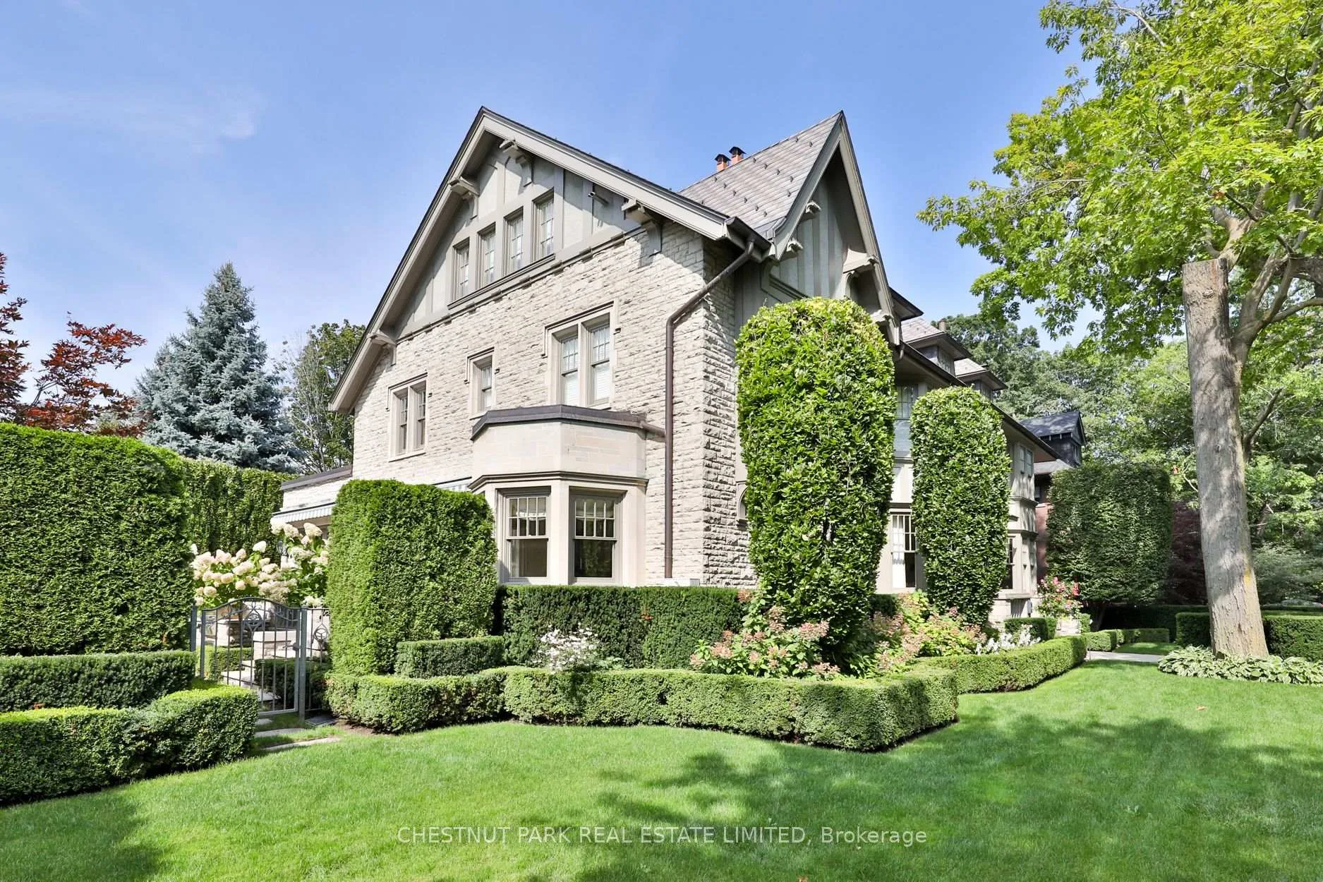 Photo 3 of 170 Roxborough Drive, Toronto, Rosedale-Moore Park — HOMEH