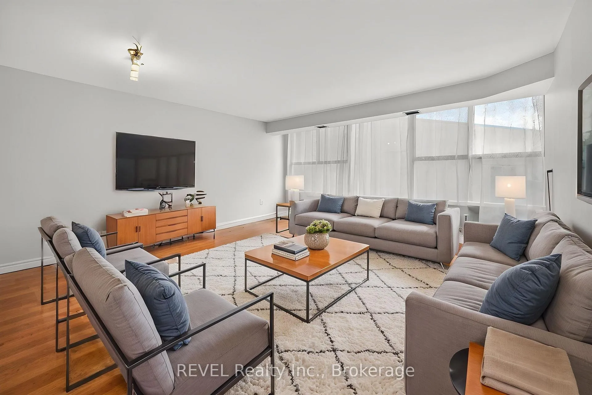 Photo 14 of Unit 207, 7 Gale Crescent, St. Catharines, E. Chester — HOMEH