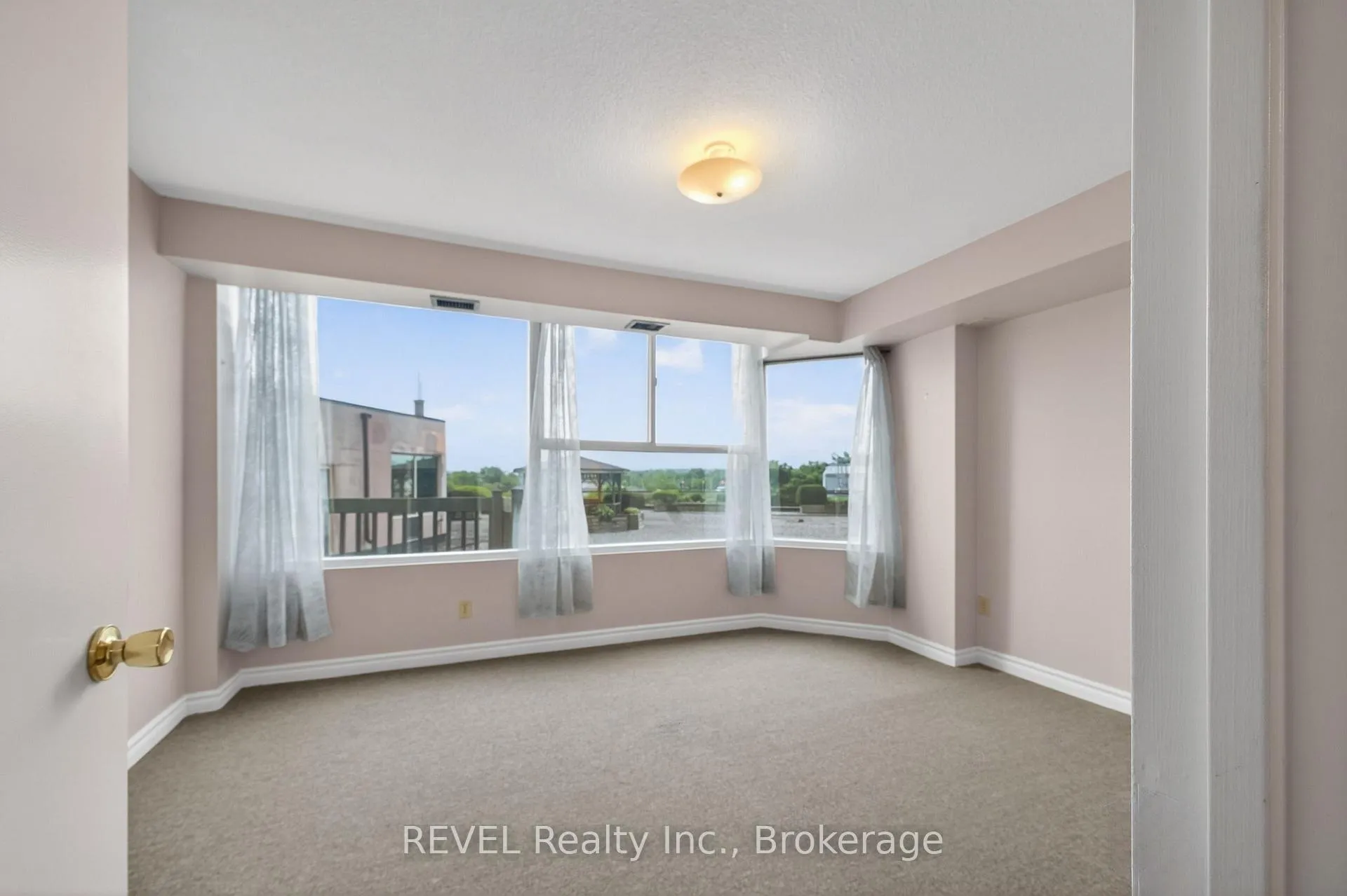 Photo 16 of Unit 207, 7 Gale Crescent, St. Catharines, E. Chester — HOMEH