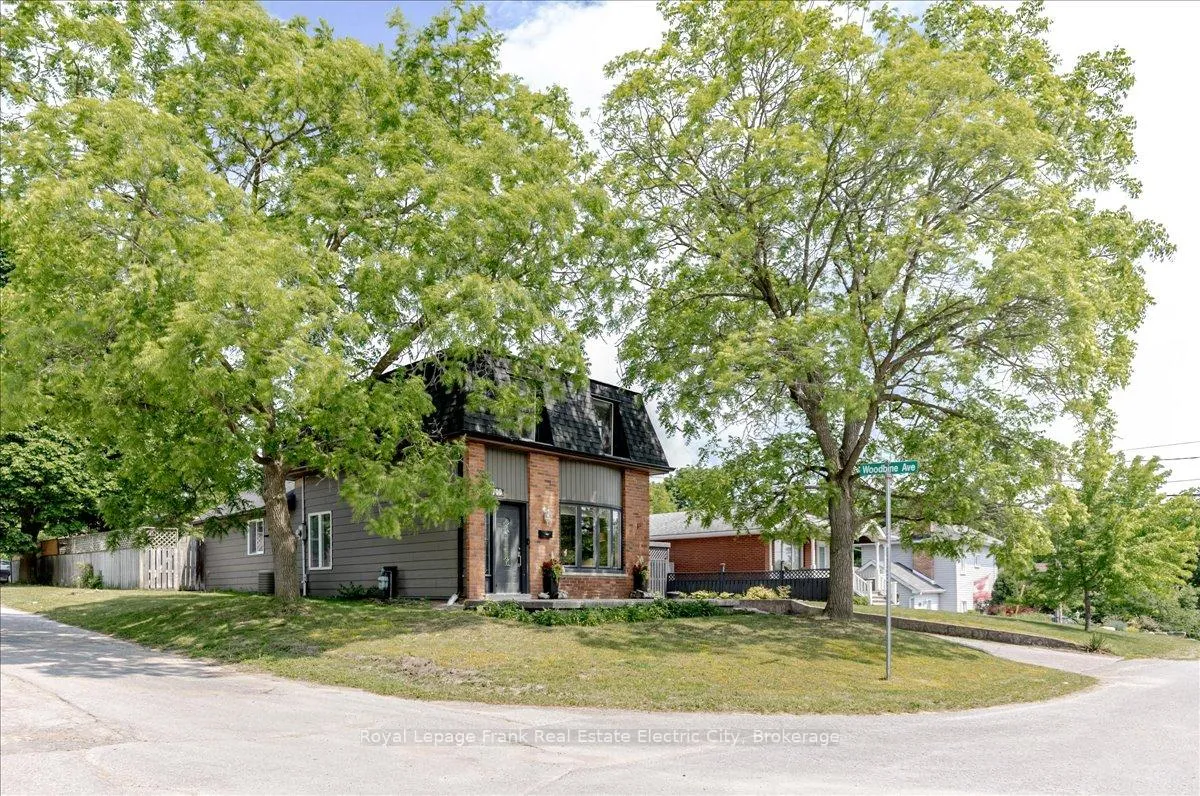 Photo 2 of 700 Trent Street, Peterborough, Ashburnham Ward 4 — HOMEH