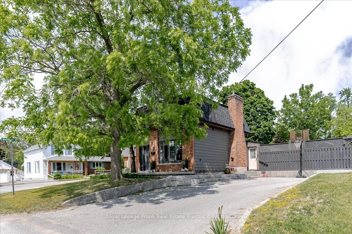 Photo 4 of 700 Trent Street, Peterborough, Ashburnham Ward 4 — HOMEH