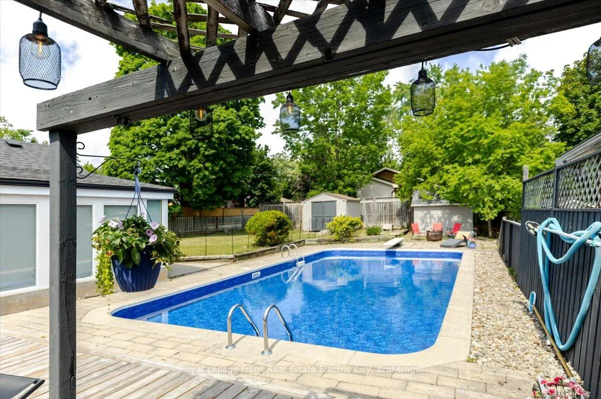 Photo 37 of 700 Trent Street, Peterborough, Ashburnham Ward 4 — HOMEH
