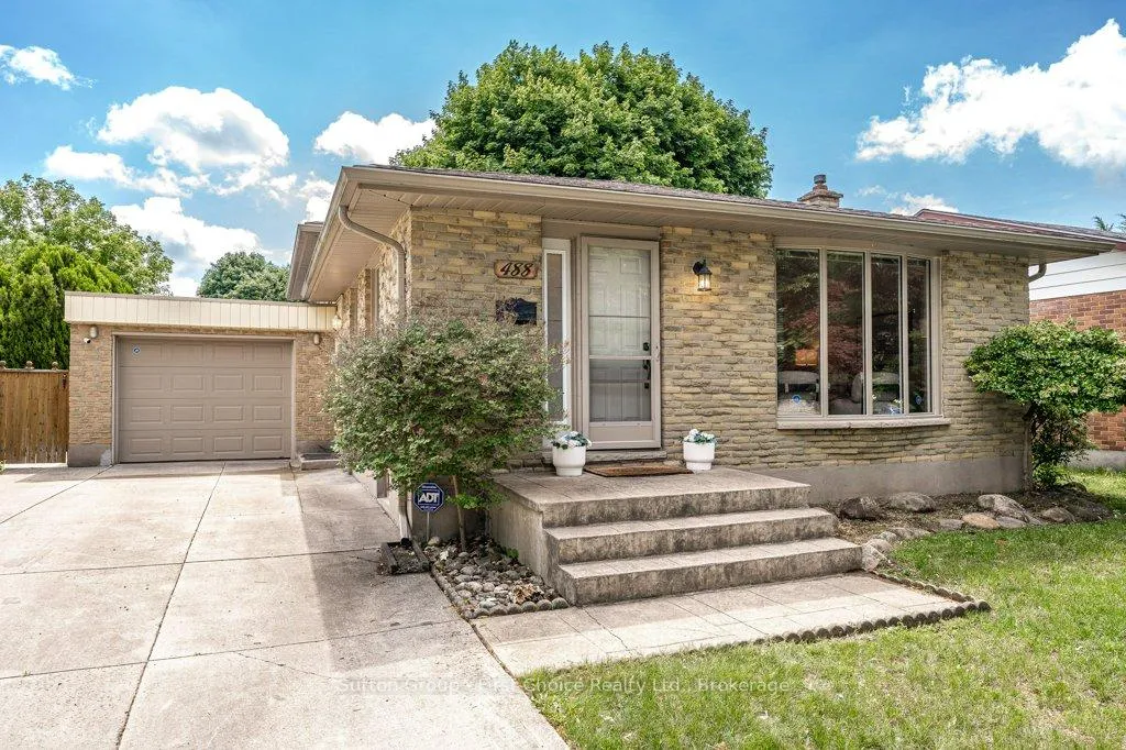 Photo 1 of 488 Castlegrove Boulevard, London, North K — HOMEH