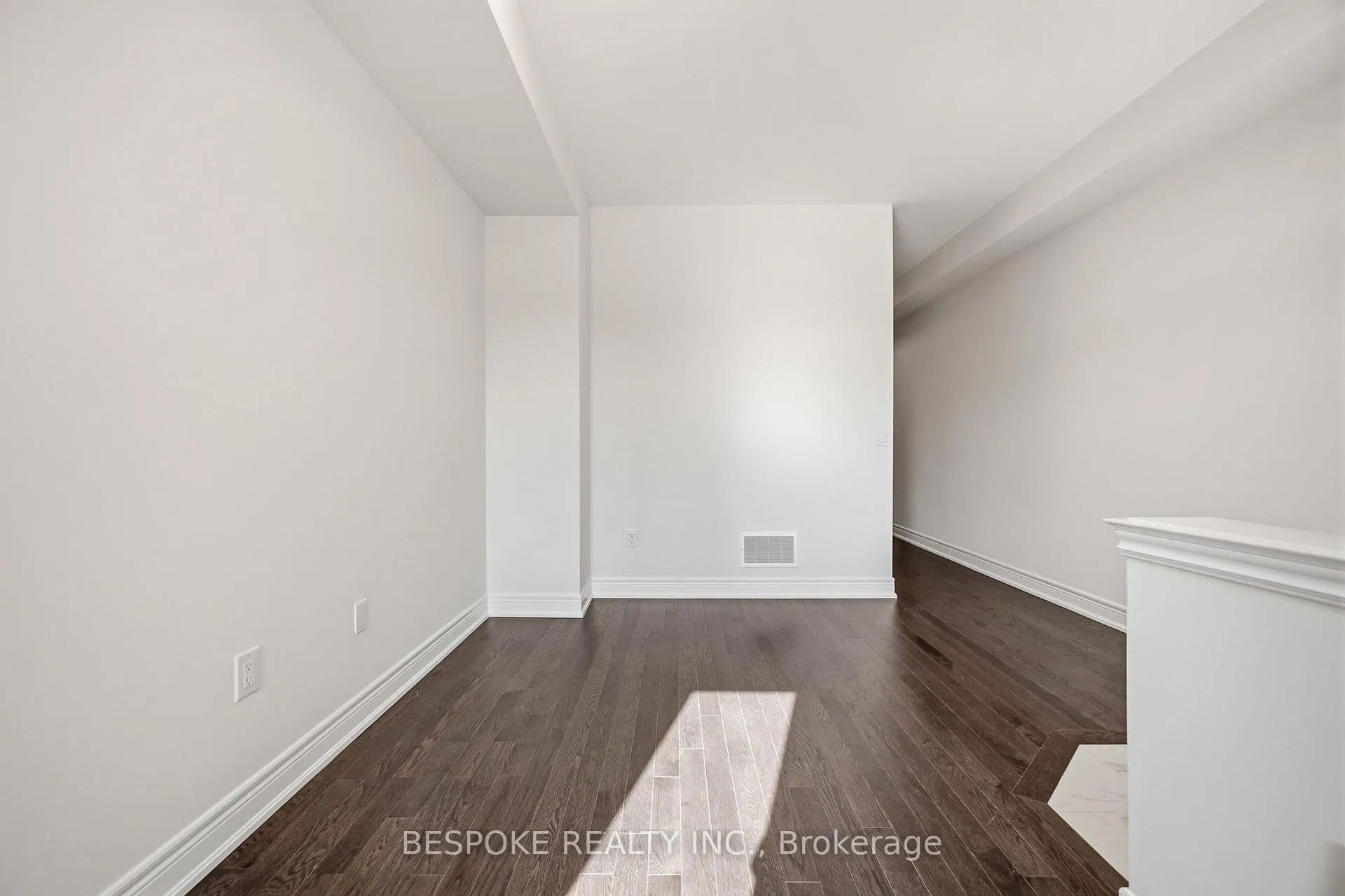 Photo 7 of 2944 Whites Road, Pickering, Rural Pickering — HOMEH