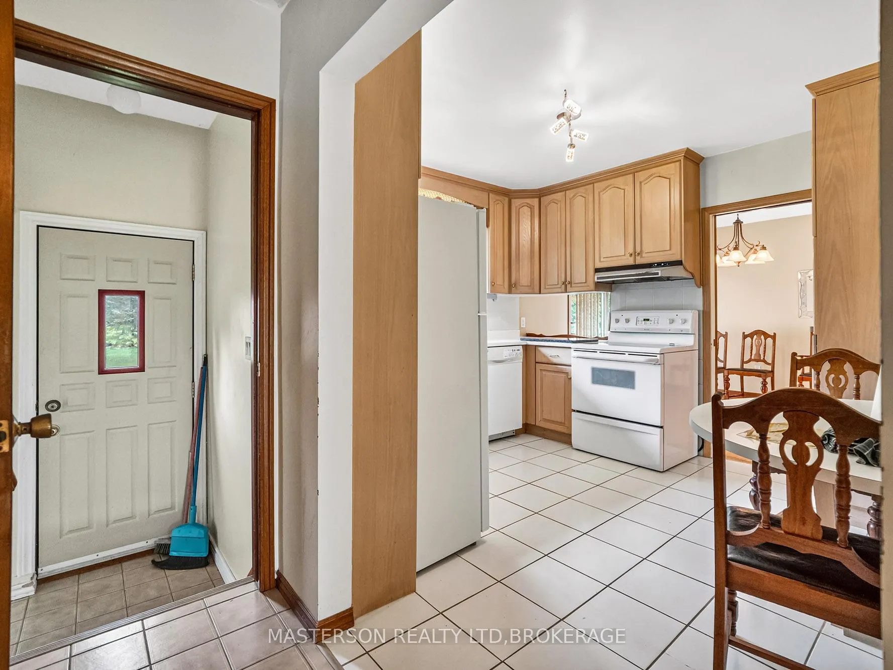 Photo 15 of 3 Star Circle, St. Catharines, Bunting/Linwell — HOMEH