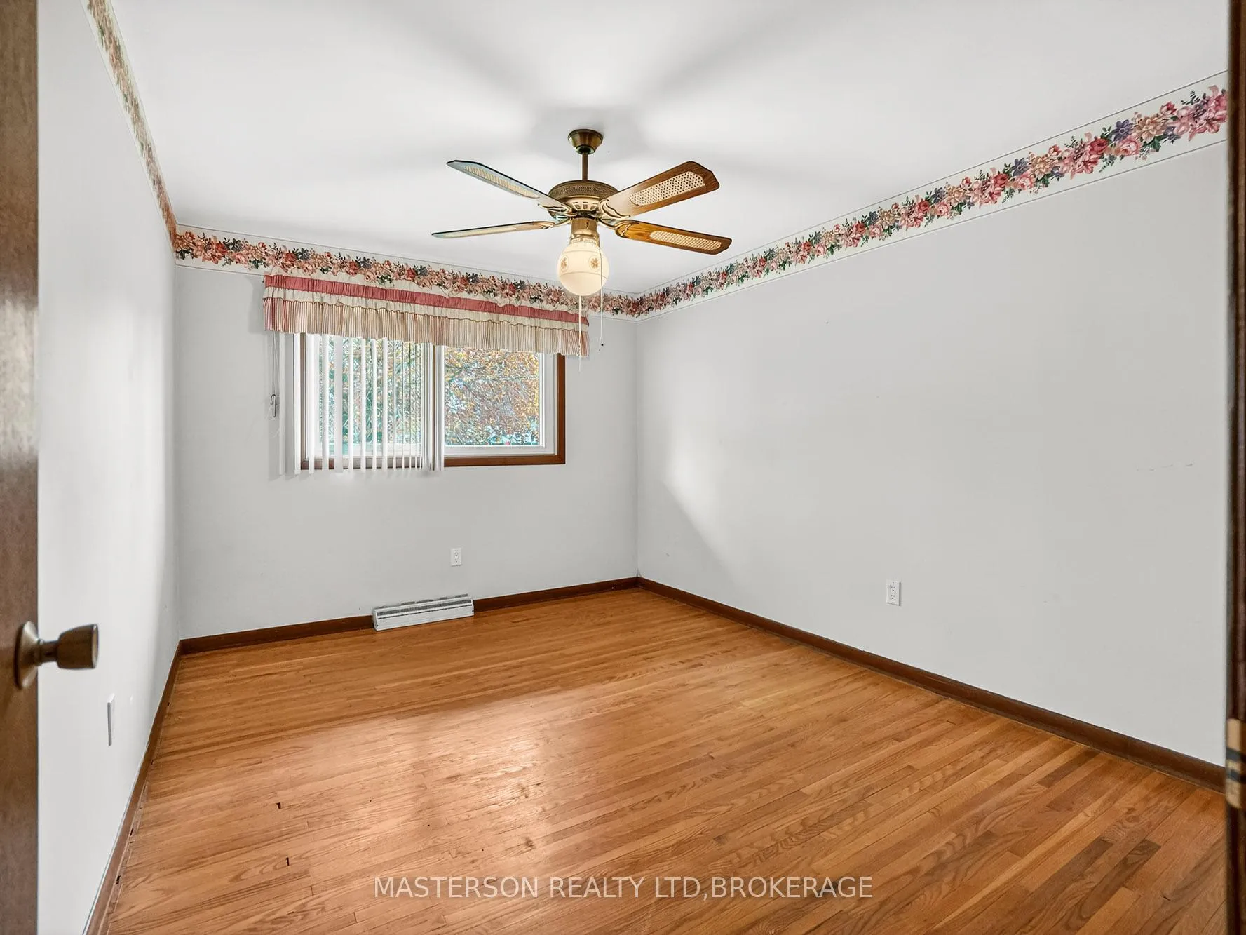 Photo 18 of 3 Star Circle, St. Catharines, Bunting/Linwell — HOMEH