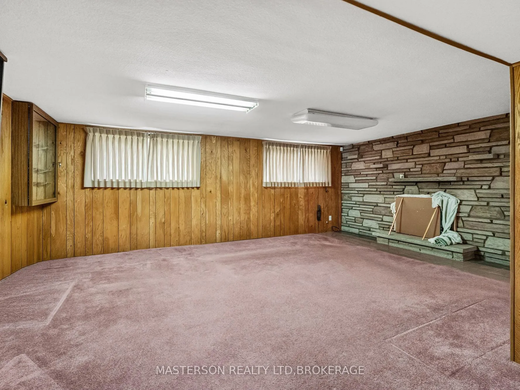 Photo 22 of 3 Star Circle, St. Catharines, Bunting/Linwell — HOMEH