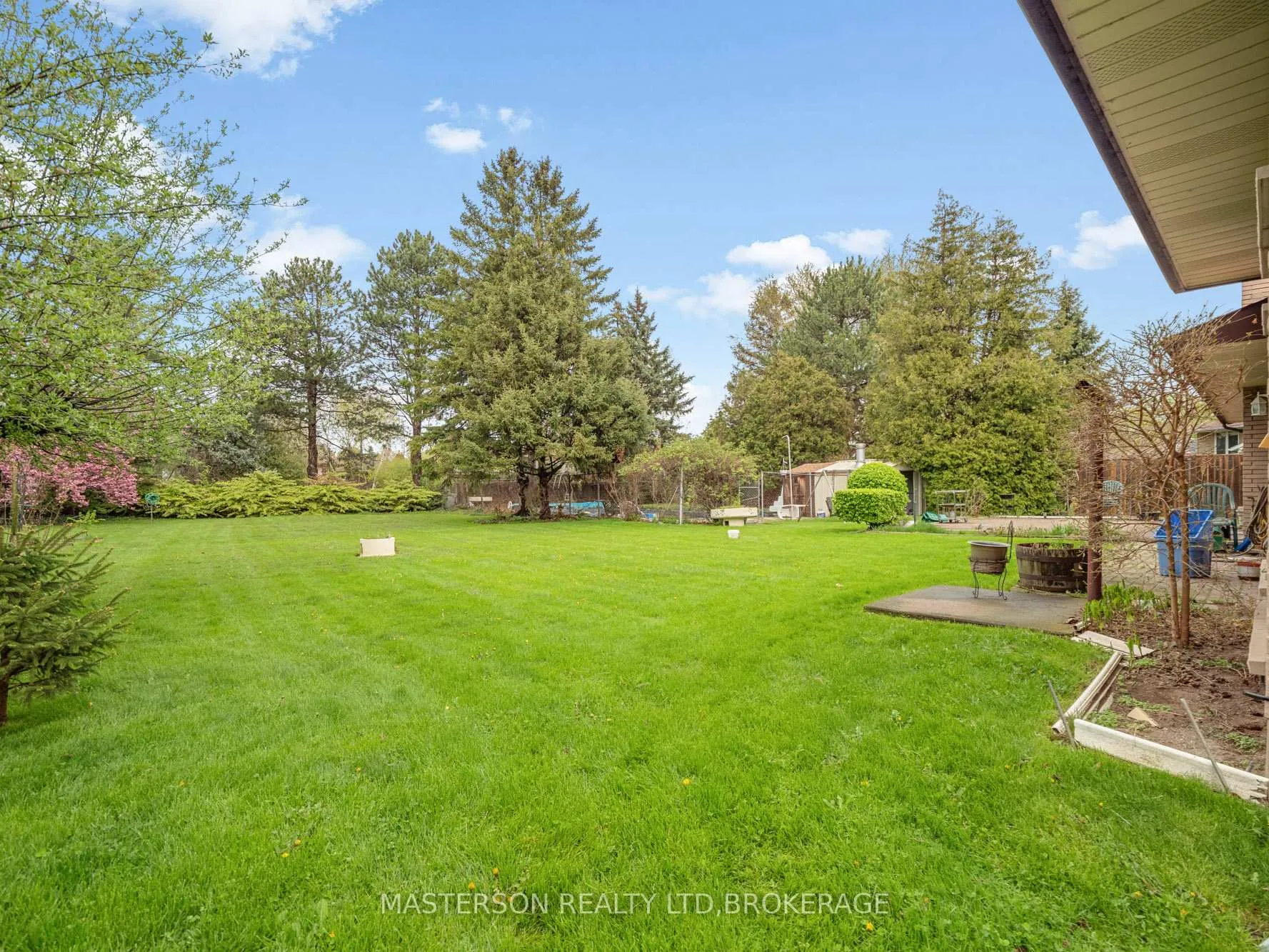 Photo 33 of 3 Star Circle, St. Catharines, Bunting/Linwell — HOMEH