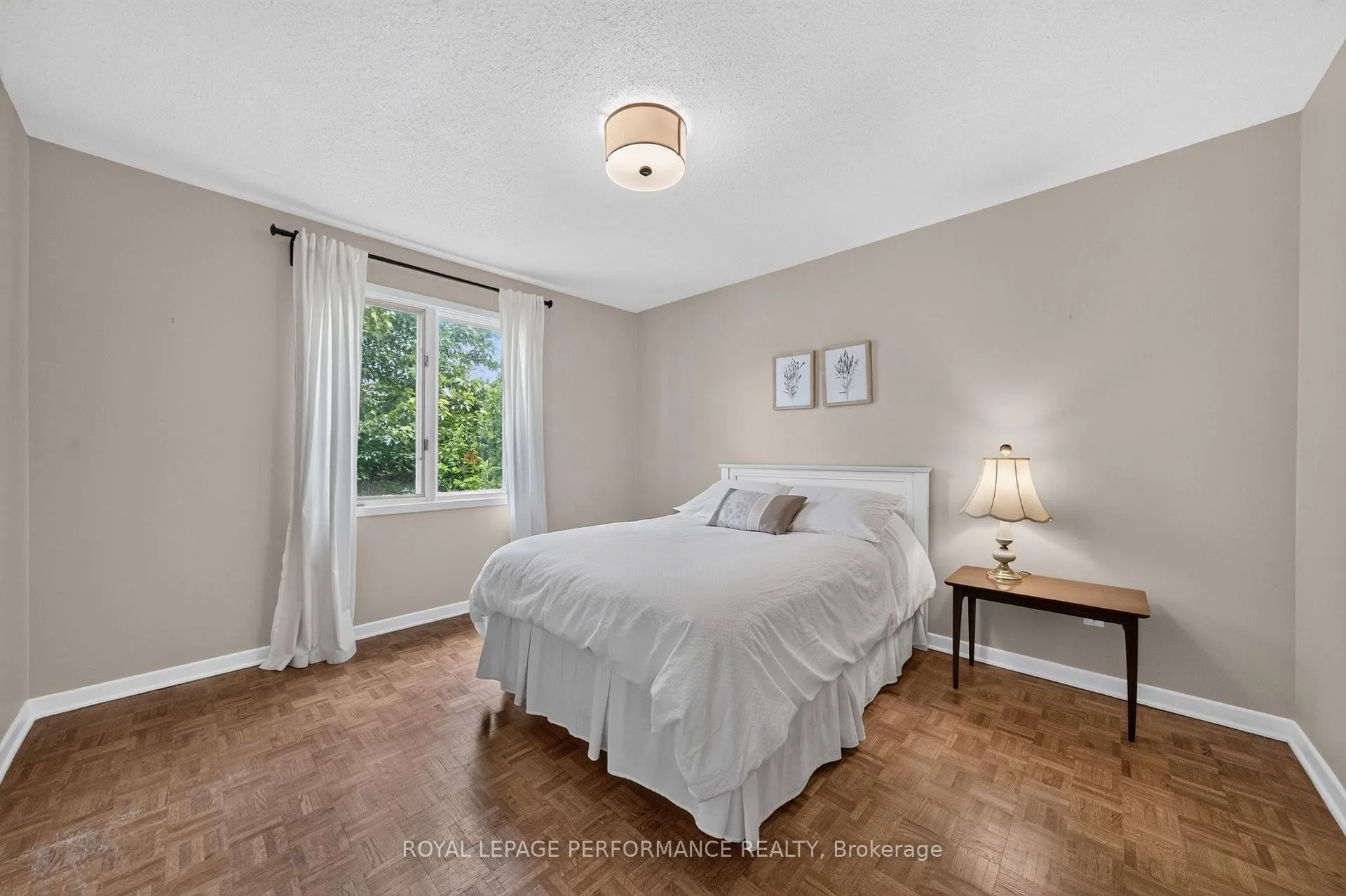Photo 30 of 889 Dresden Crescent, Ottawa, Whitehaven — HOMEH