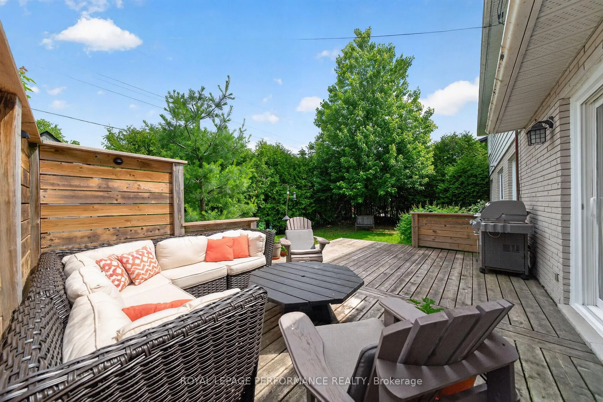 Photo 42 of 889 Dresden Crescent, Ottawa, Whitehaven — HOMEH