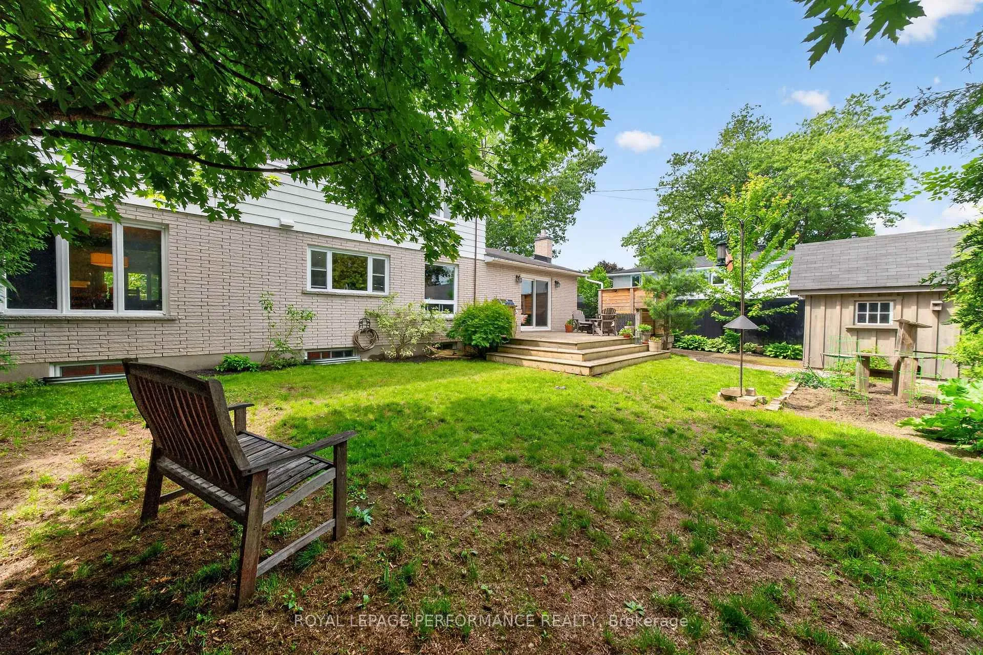 Photo 47 of 889 Dresden Crescent, Ottawa, Whitehaven — HOMEH