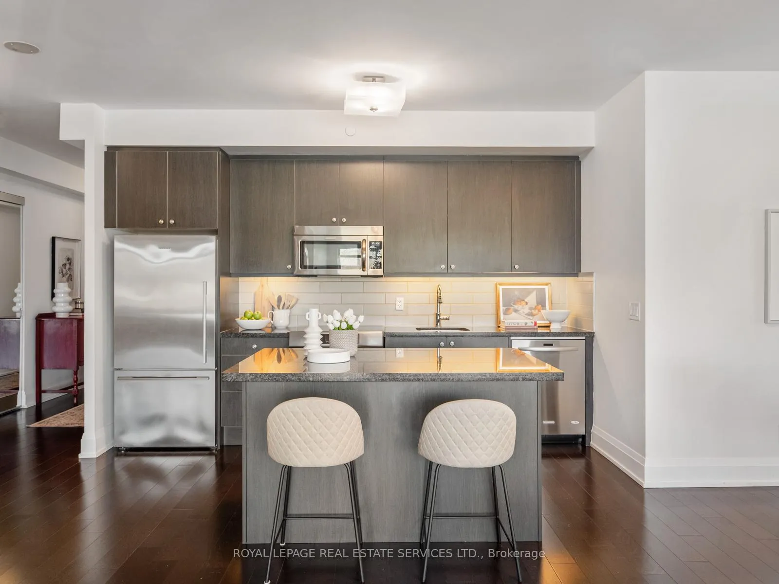 Photo 17 of Unit 225, 1 Old Mill Drive, Toronto, High Park-Swansea — HOMEH