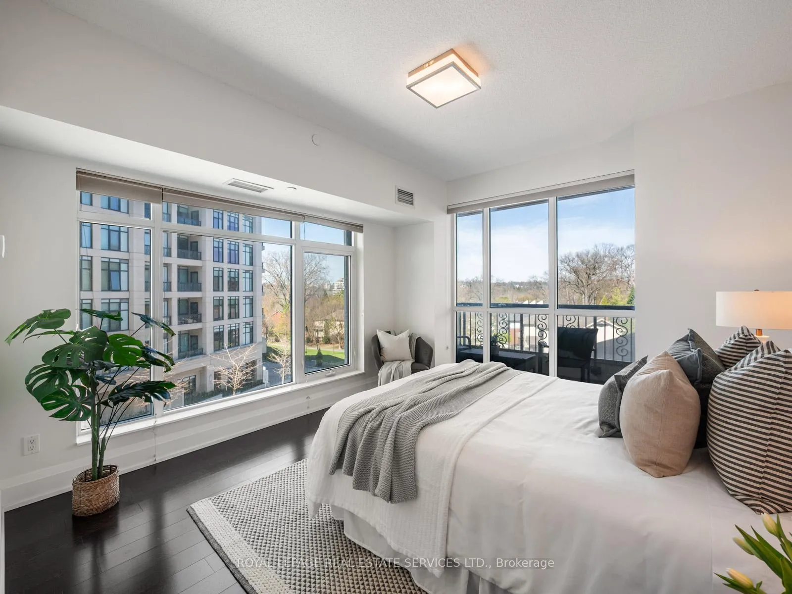 Photo 20 of Unit 225, 1 Old Mill Drive, Toronto, High Park-Swansea — HOMEH