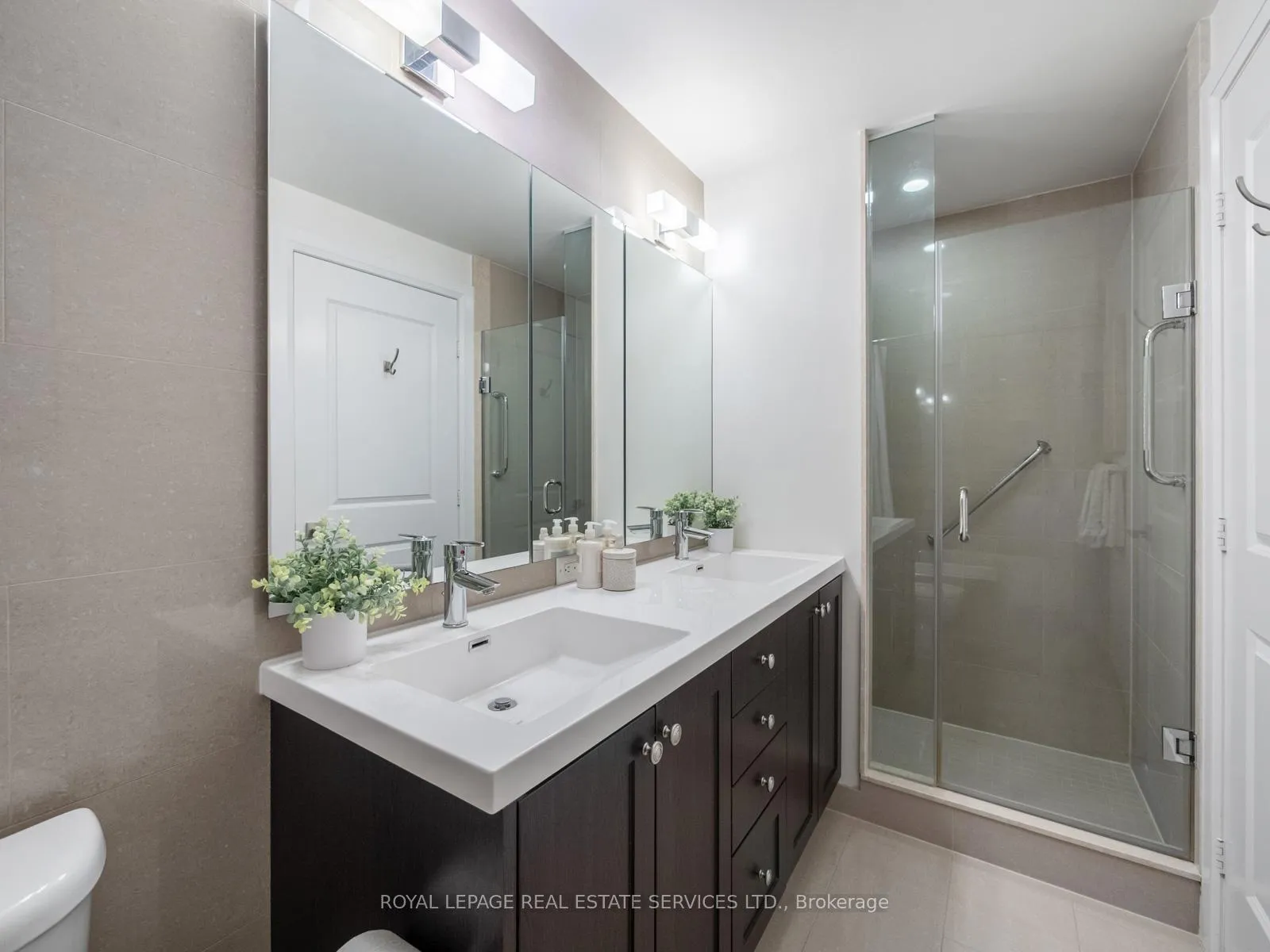 Photo 26 of Unit 225, 1 Old Mill Drive, Toronto, High Park-Swansea — HOMEH