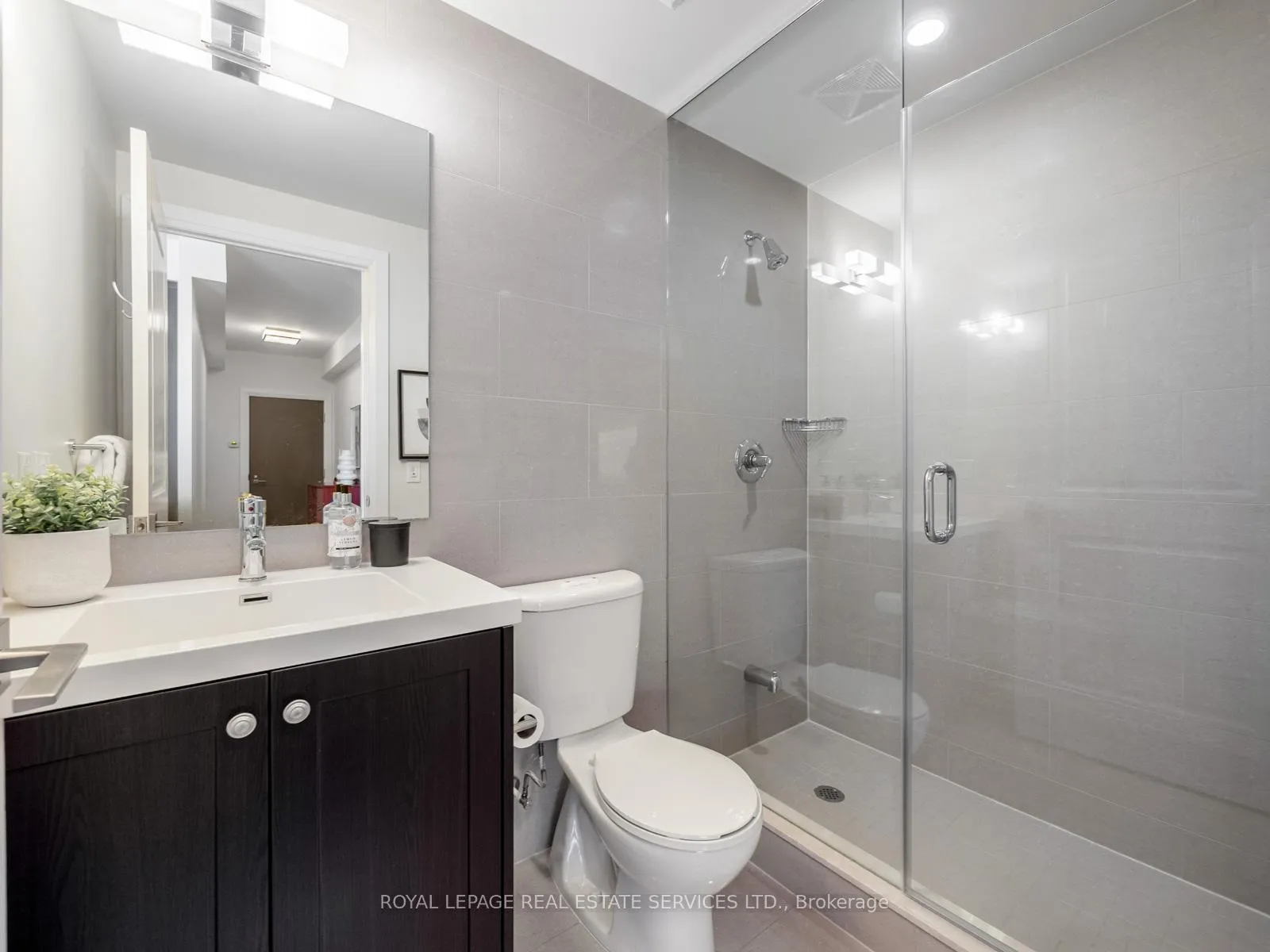 Photo 30 of Unit 225, 1 Old Mill Drive, Toronto, High Park-Swansea — HOMEH