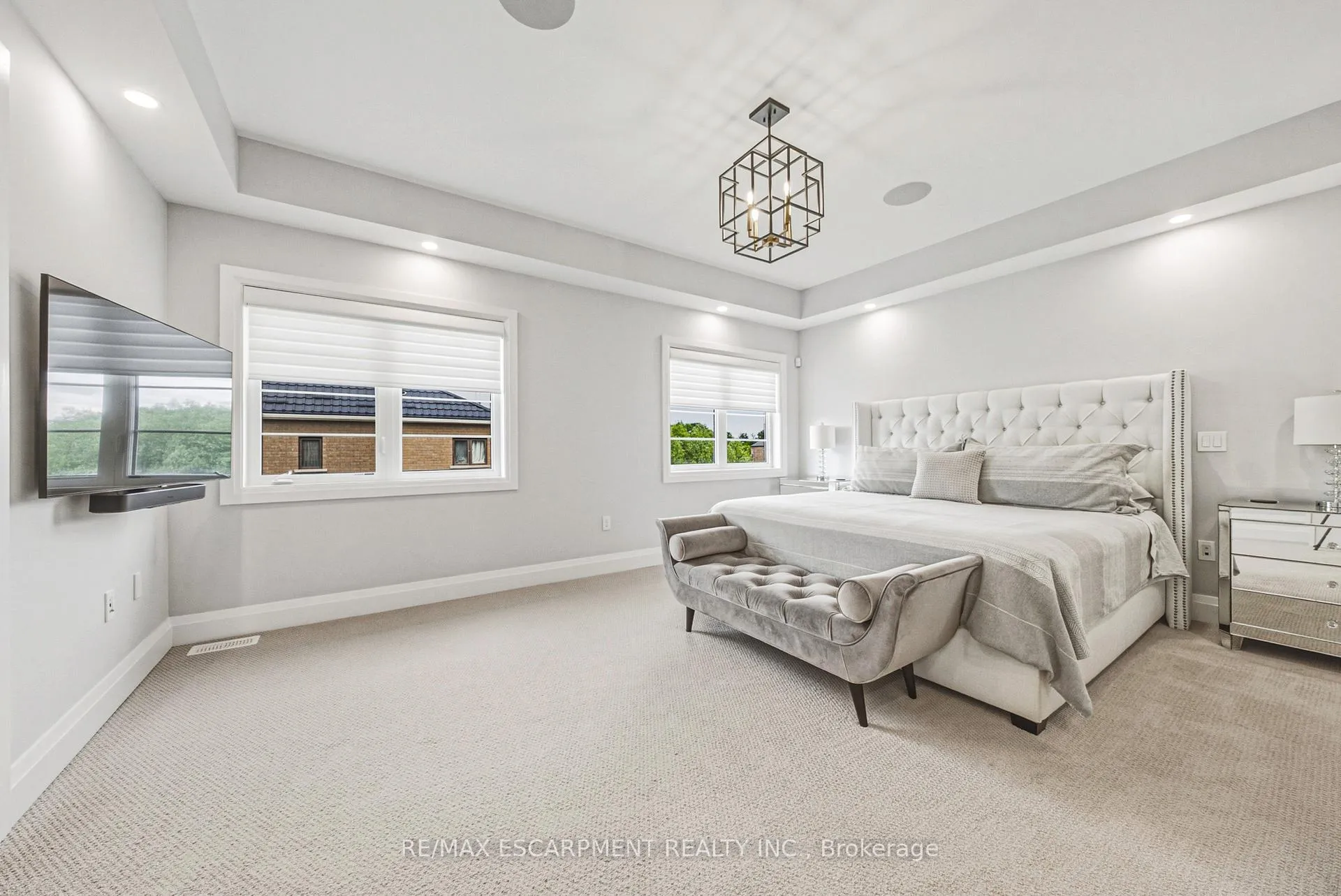 Photo 22 of 55 Robarts Drive, Hamilton, Meadowlands — HOMEH