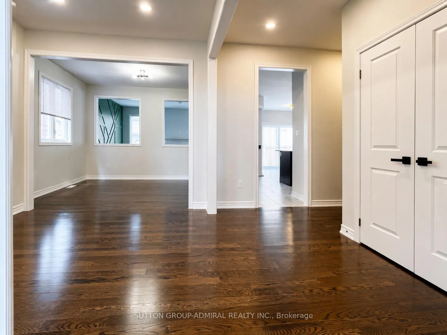 Photo 3 of 1320 Blackmore Street, Innisfil, Alcona — HOMEH