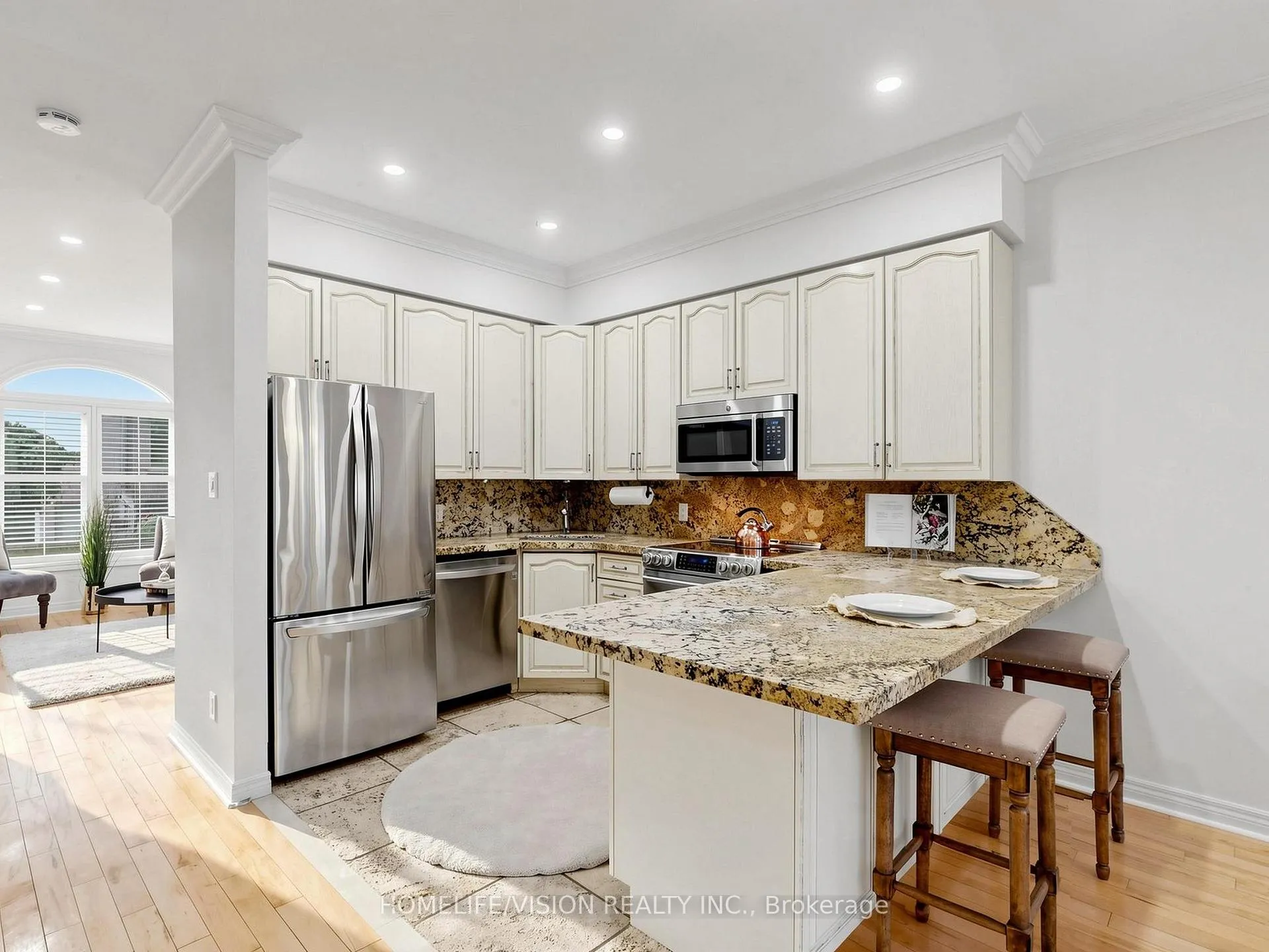 Photo 13 of Unit Th2, 175 Grand Avenue, Etobicoke, Stonegate-Queensway — HOMEH