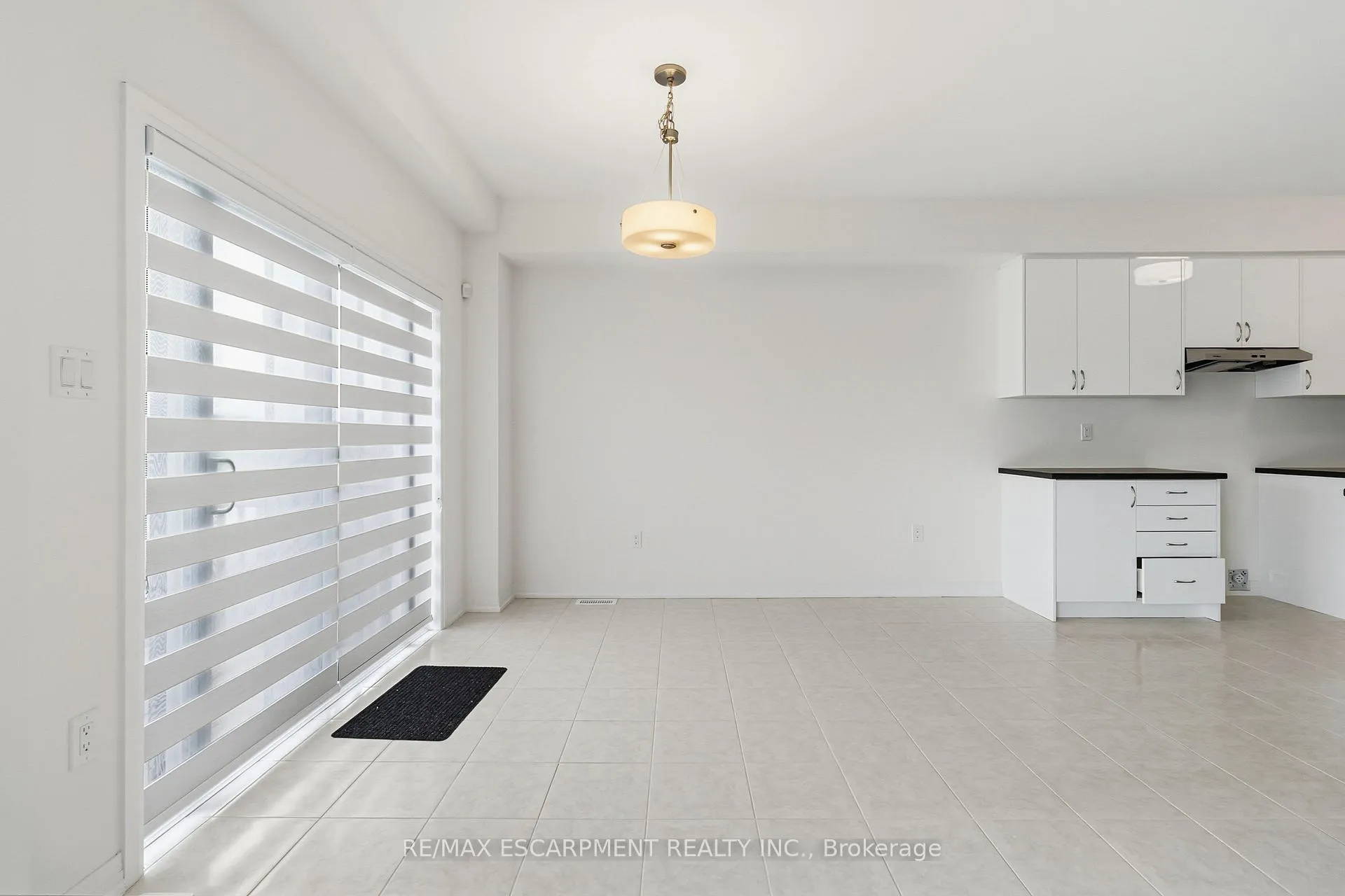 Photo 10 of 126 Hitchman Street, Brant, Paris — HOMEH