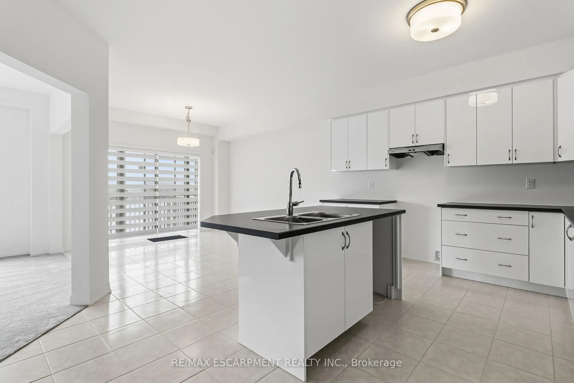 Photo 14 of 126 Hitchman Street, Brant, Paris — HOMEH
