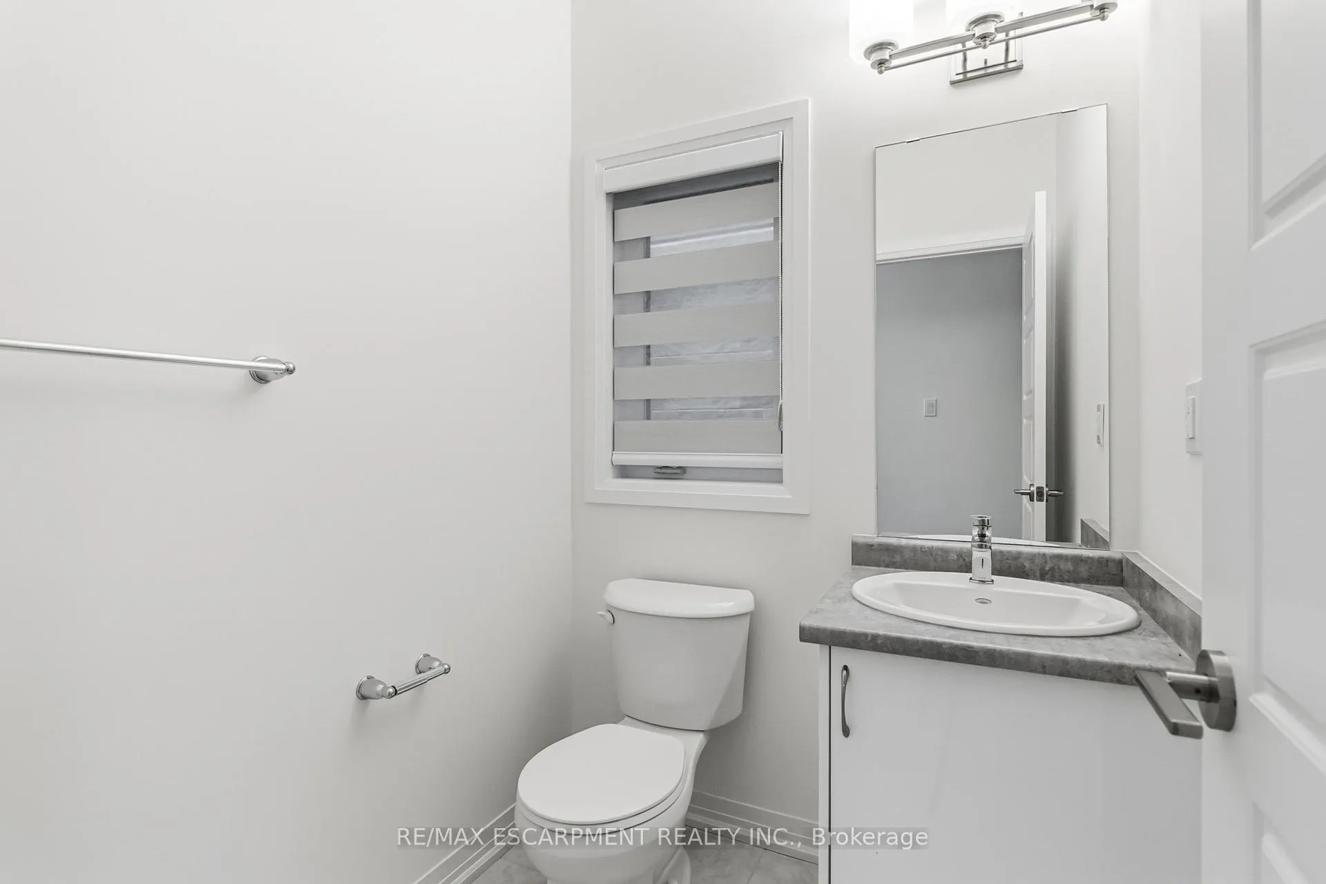 Photo 19 of 126 Hitchman Street, Brant, Paris — HOMEH