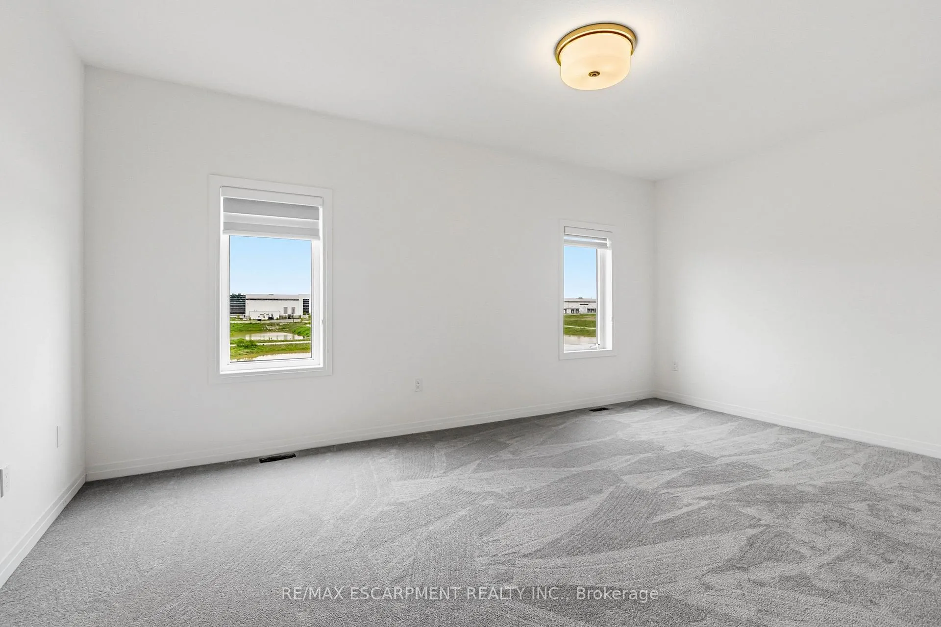 Photo 20 of 126 Hitchman Street, Brant, Paris — HOMEH