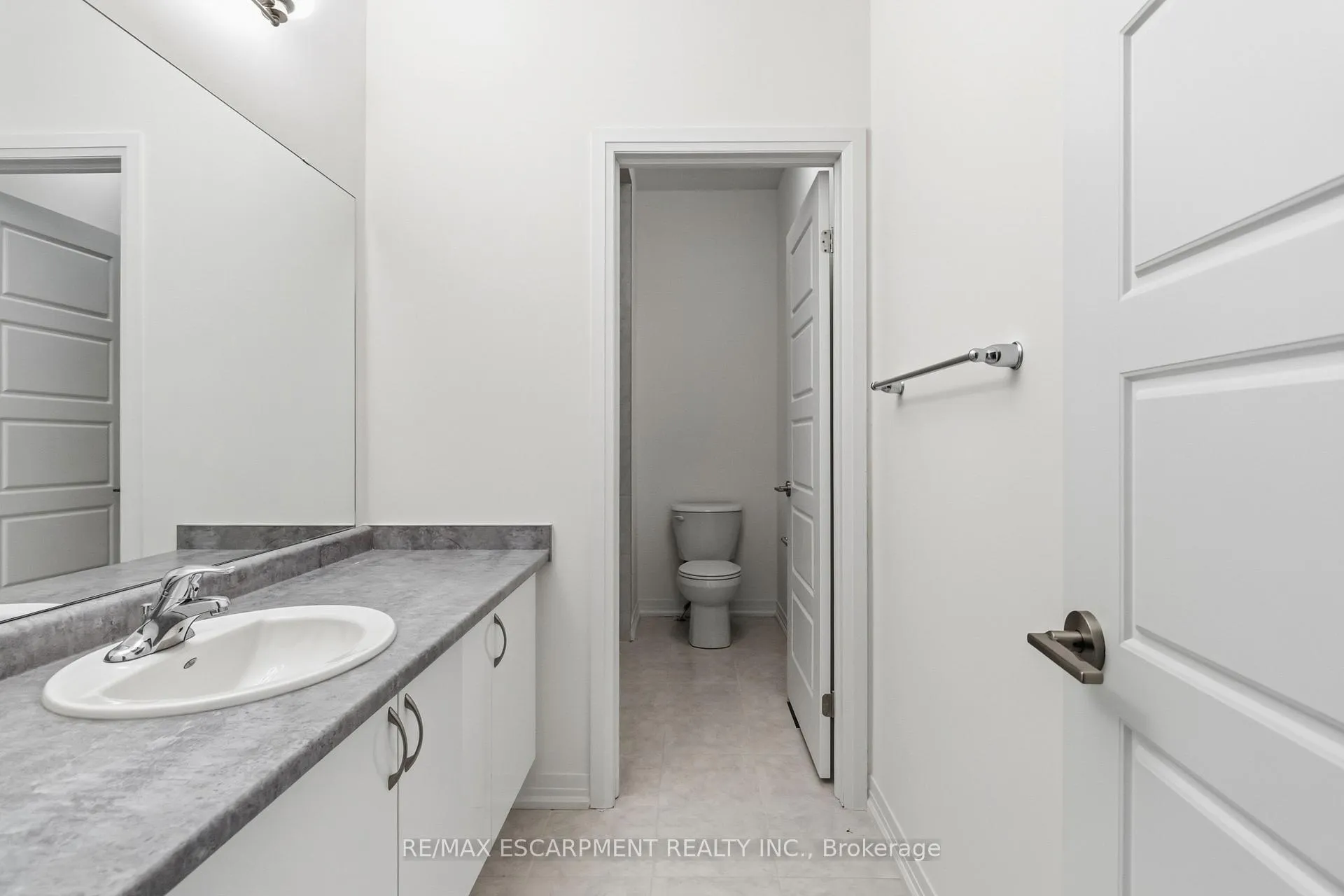 Photo 29 of 126 Hitchman Street, Brant, Paris — HOMEH