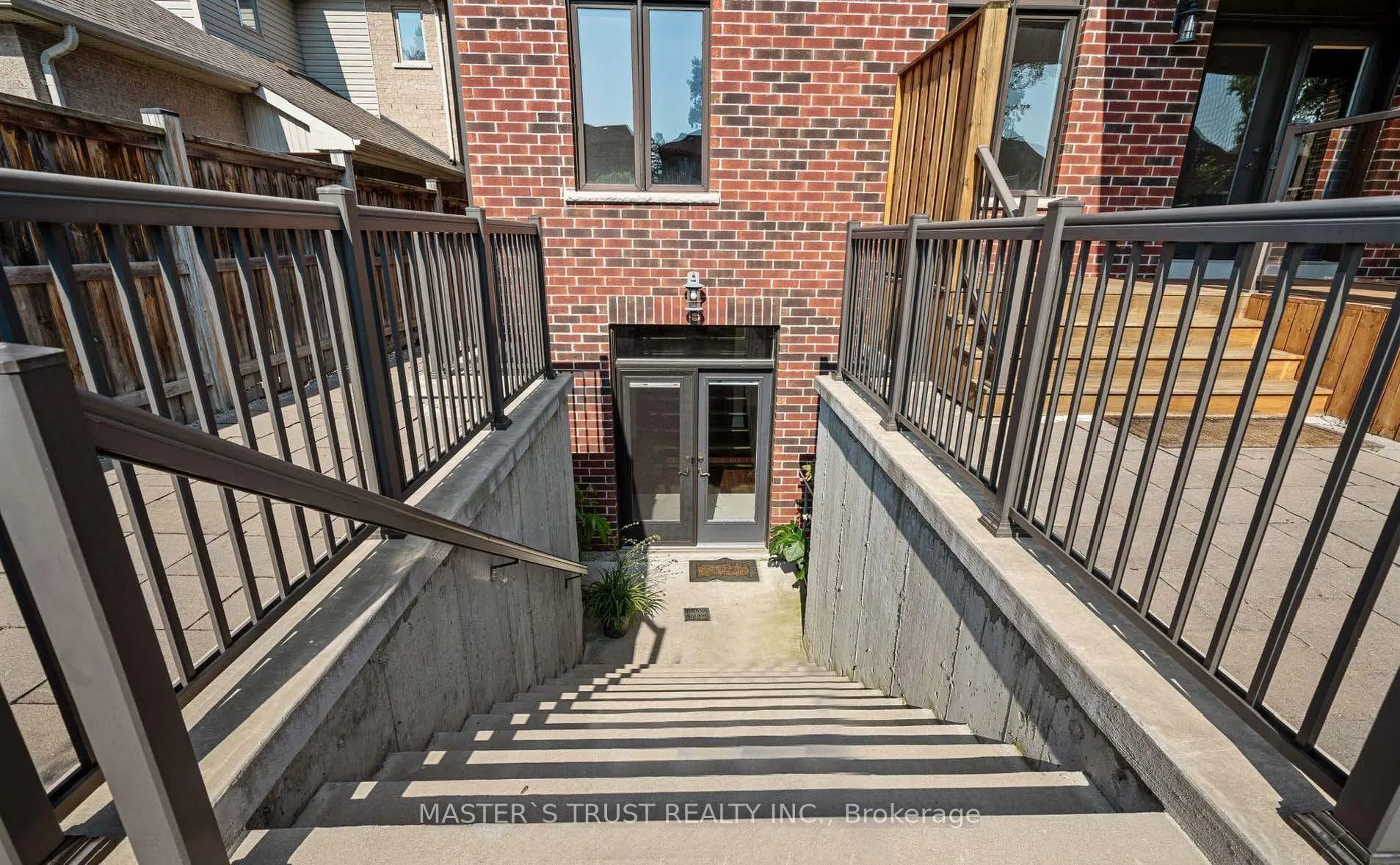 Photo 27 of 1806 Woodview Avenue, Pickering, Highbush — HOMEH