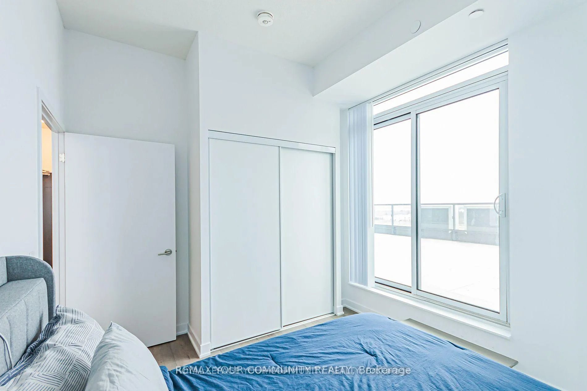 Photo 19 of Unit 1018, 60 Honeycrisp Crescent, Vaughan, Vaughan Corporate Centre — HOMEH