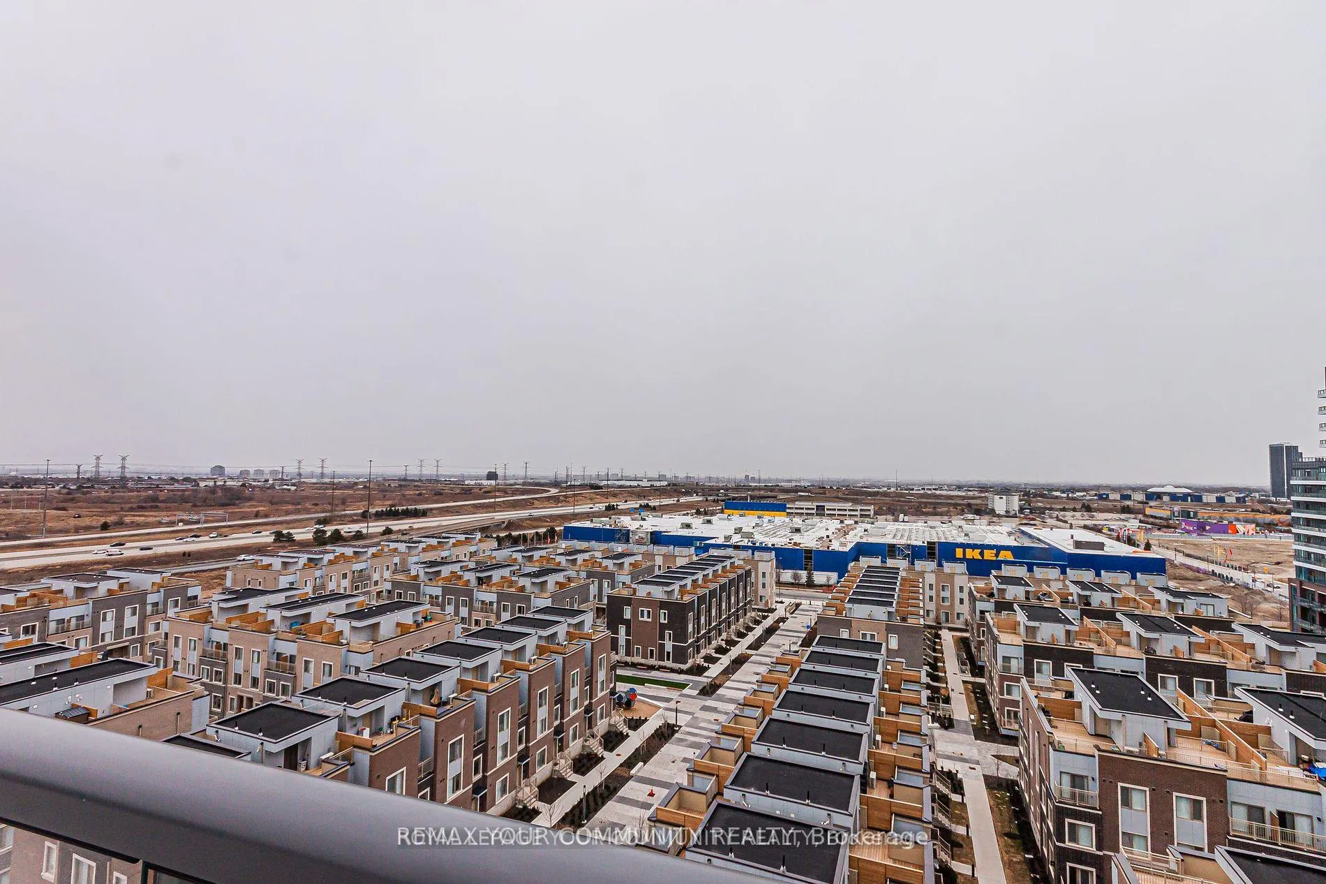 Photo 22 of Unit 1018, 60 Honeycrisp Crescent, Vaughan, Vaughan Corporate Centre — HOMEH