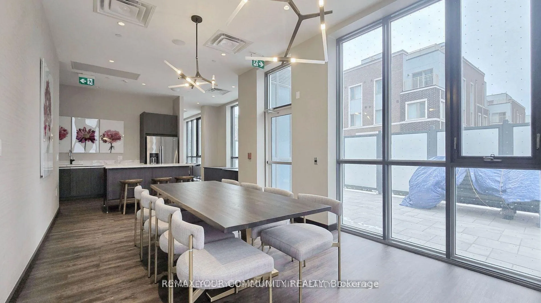 Photo 28 of Unit 1018, 60 Honeycrisp Crescent, Vaughan, Vaughan Corporate Centre — HOMEH