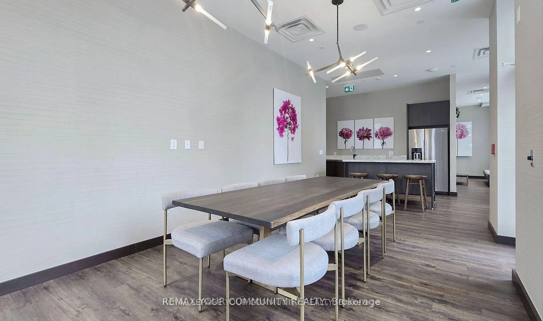 Photo 29 of Unit 1018, 60 Honeycrisp Crescent, Vaughan, Vaughan Corporate Centre — HOMEH