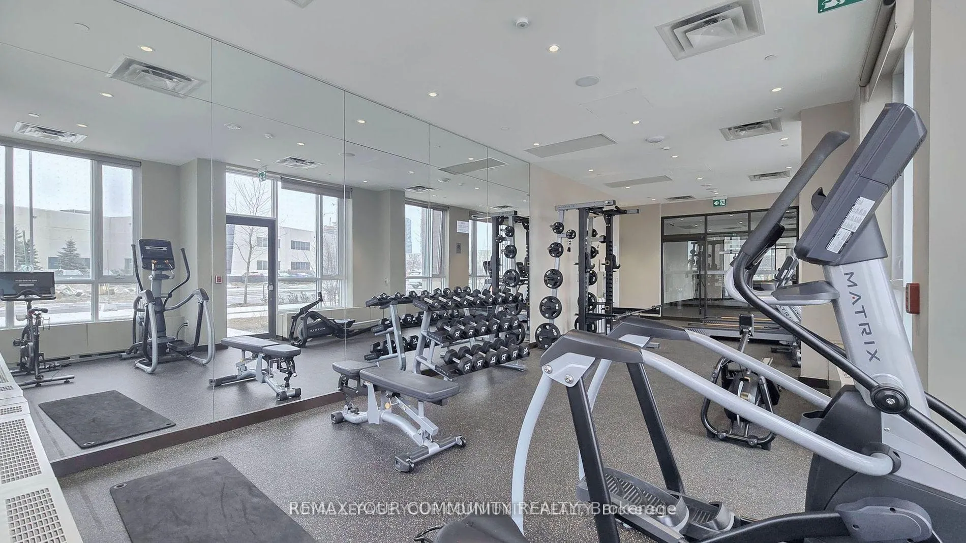 Photo 33 of Unit 1018, 60 Honeycrisp Crescent, Vaughan, Vaughan Corporate Centre — HOMEH