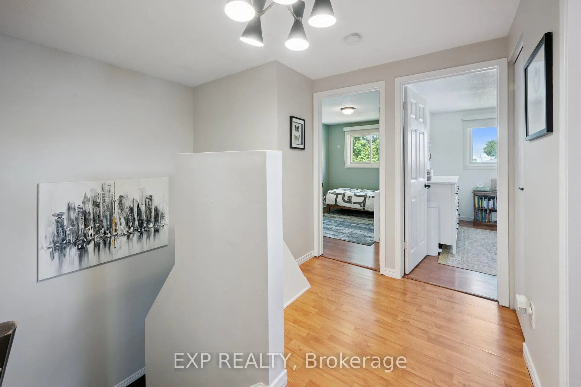 Photo 17 of 124 Sanderson Drive, Guelph, Willow West/Sugarbush/West Acres — HOMEH
