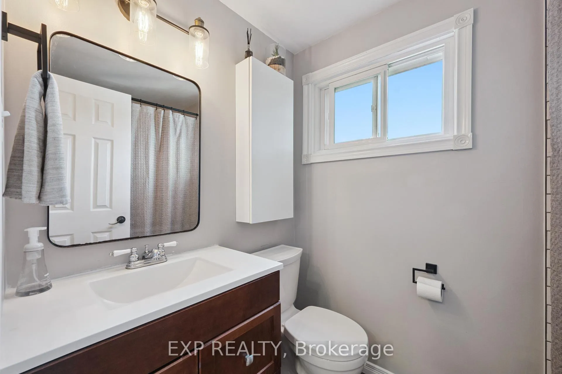 Photo 22 of 124 Sanderson Drive, Guelph, Willow West/Sugarbush/West Acres — HOMEH