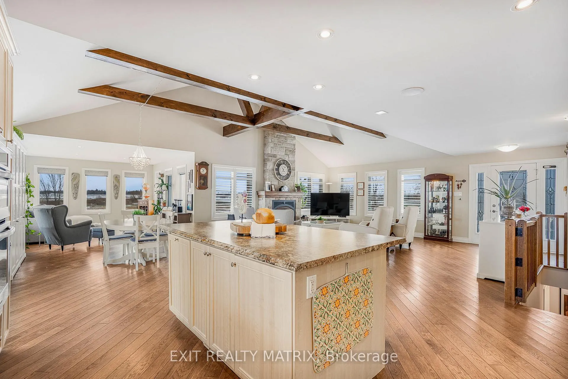 Photo 11 of 3139 Birchgrove Road, Ottawa, Cumberland West — HOMEH
