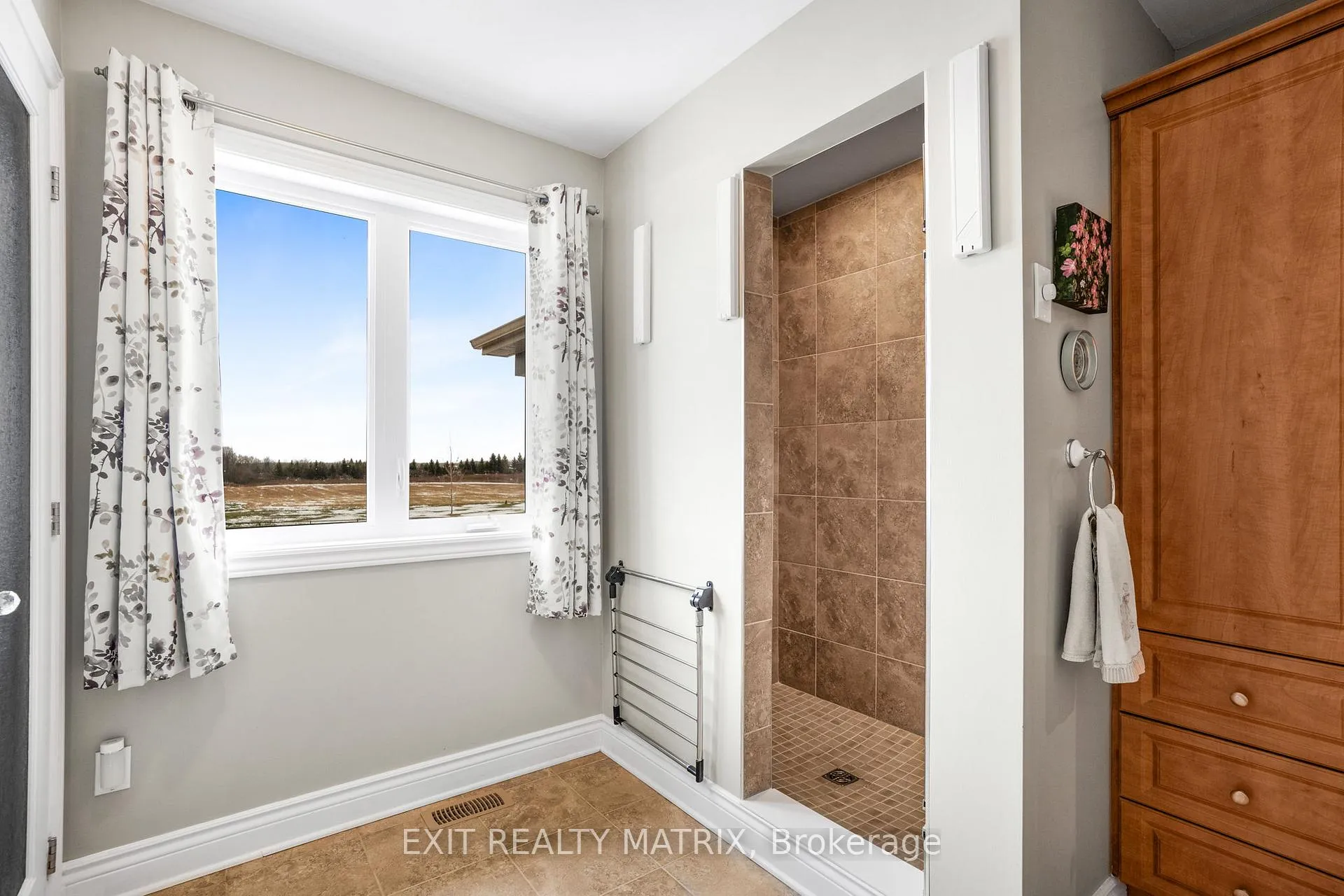 Photo 24 of 3139 Birchgrove Road, Ottawa, Cumberland West — HOMEH
