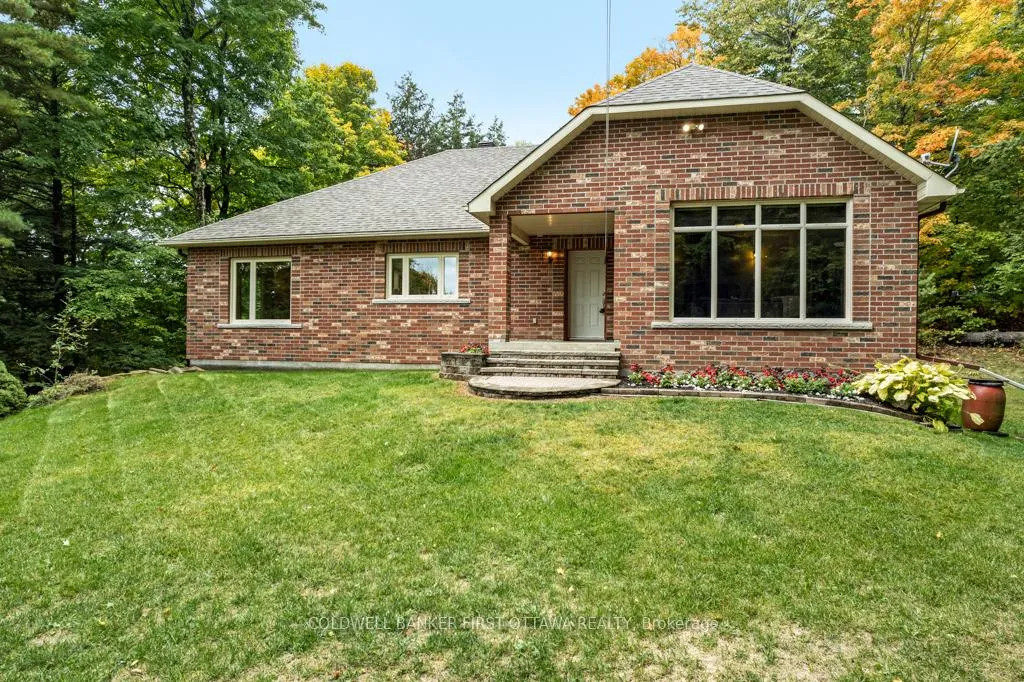 Photo 4 of 139 Sheil Drive, Drummond/North Elmsley, Drummond/North Elmsley (North Elmsley) Twp — HOMEH