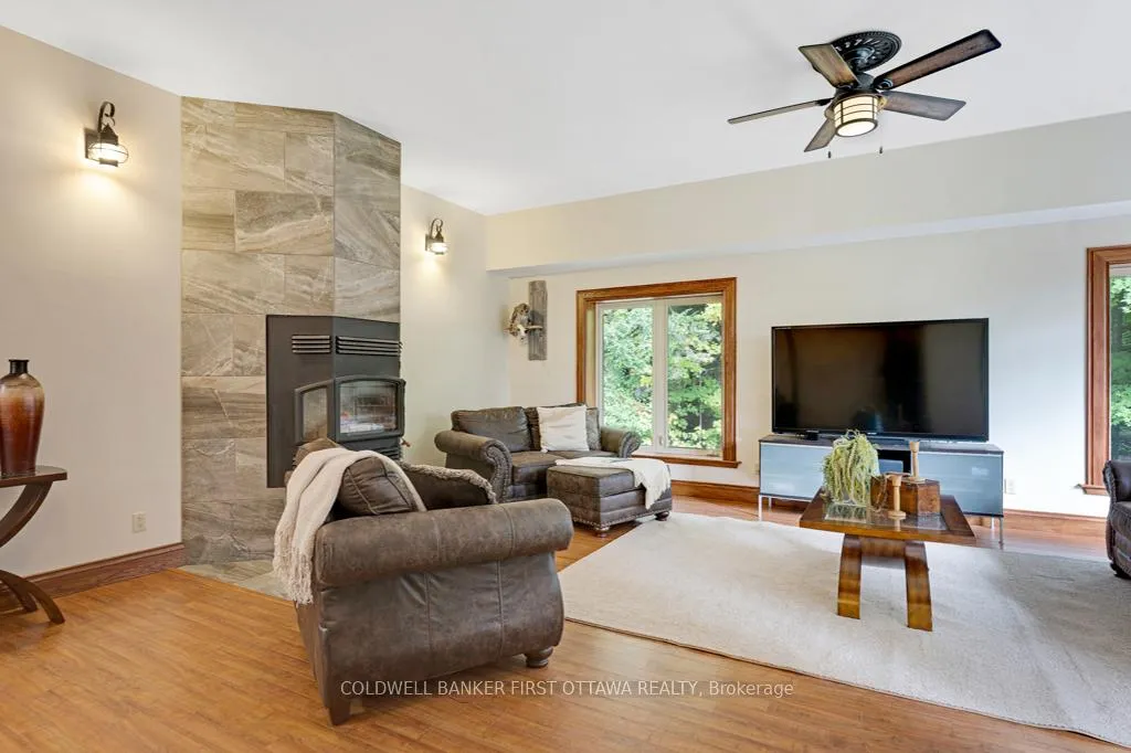 Photo 8 of 139 Sheil Drive, Drummond/North Elmsley, Drummond/North Elmsley (North Elmsley) Twp — HOMEH