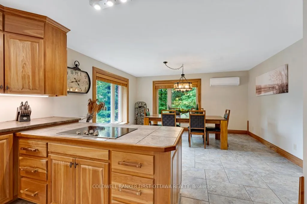 Photo 15 of 139 Sheil Drive, Drummond/North Elmsley, Drummond/North Elmsley (North Elmsley) Twp — HOMEH