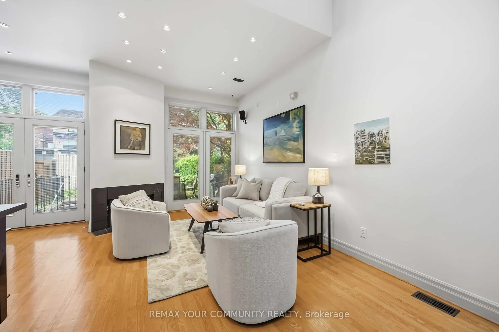 Photo 6 of 44 Castlefield Avenue, Toronto, Yonge-Eglinton — HOMEH