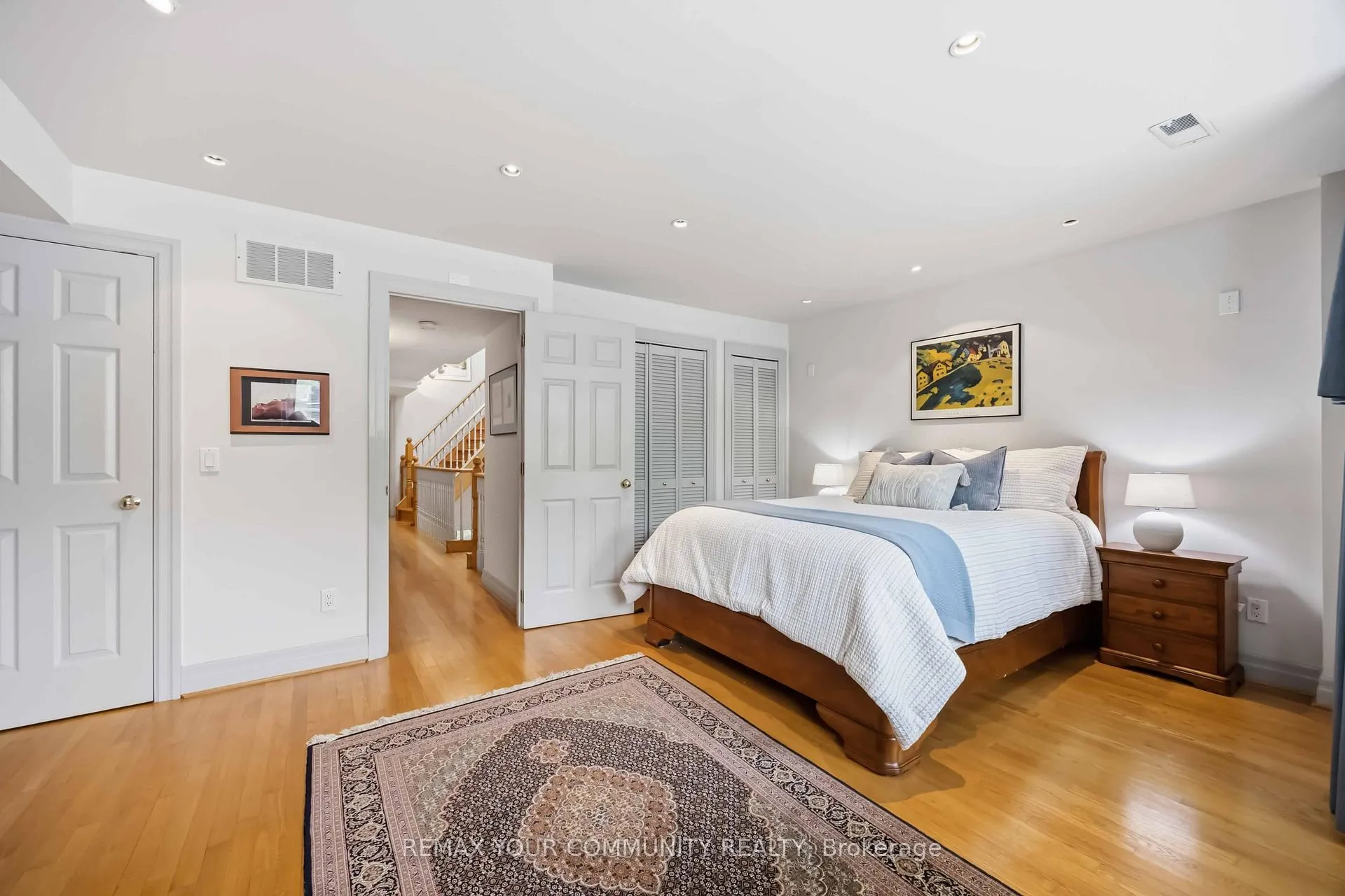 Photo 19 of 44 Castlefield Avenue, Toronto, Yonge-Eglinton — HOMEH
