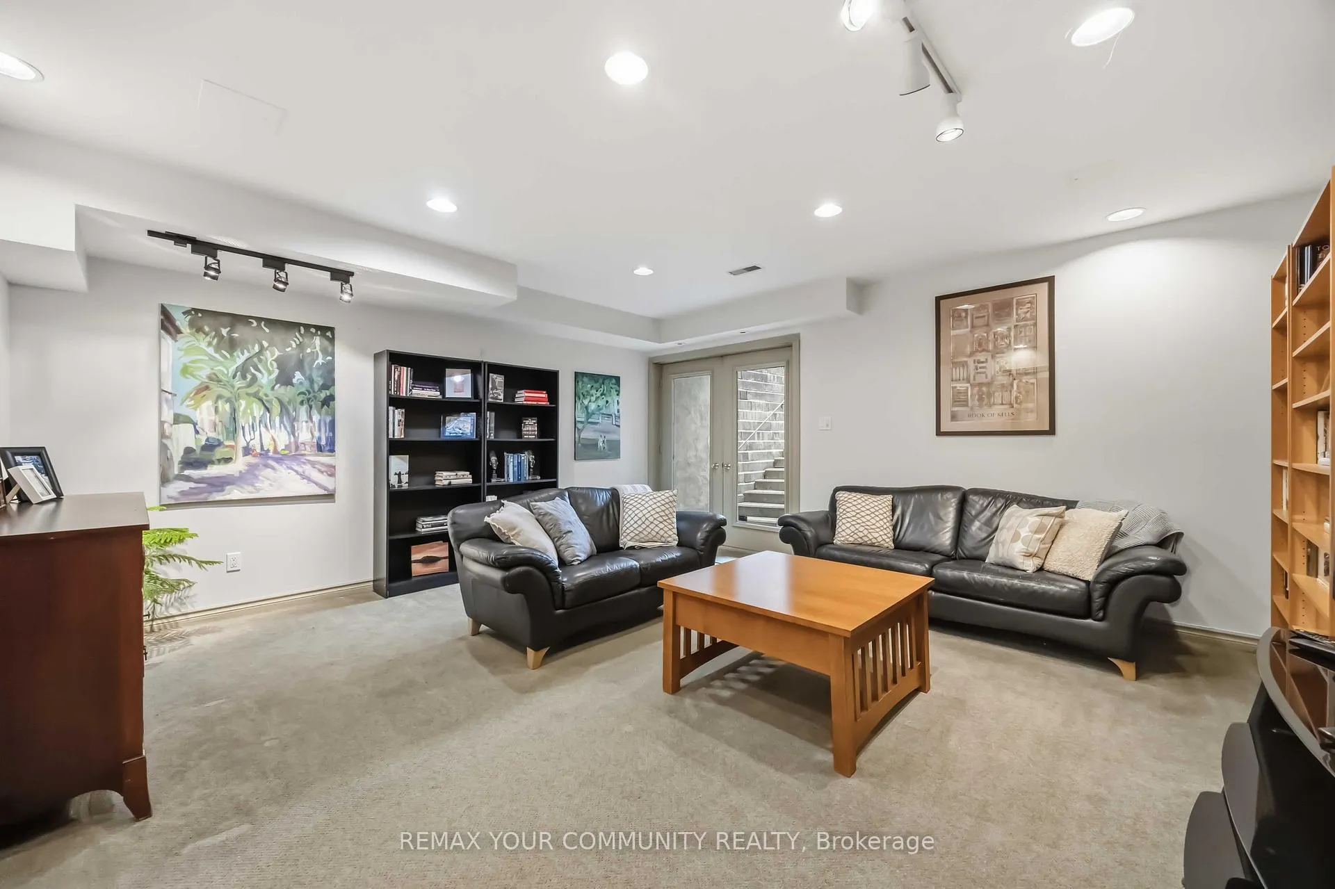Photo 24 of 44 Castlefield Avenue, Toronto, Yonge-Eglinton — HOMEH