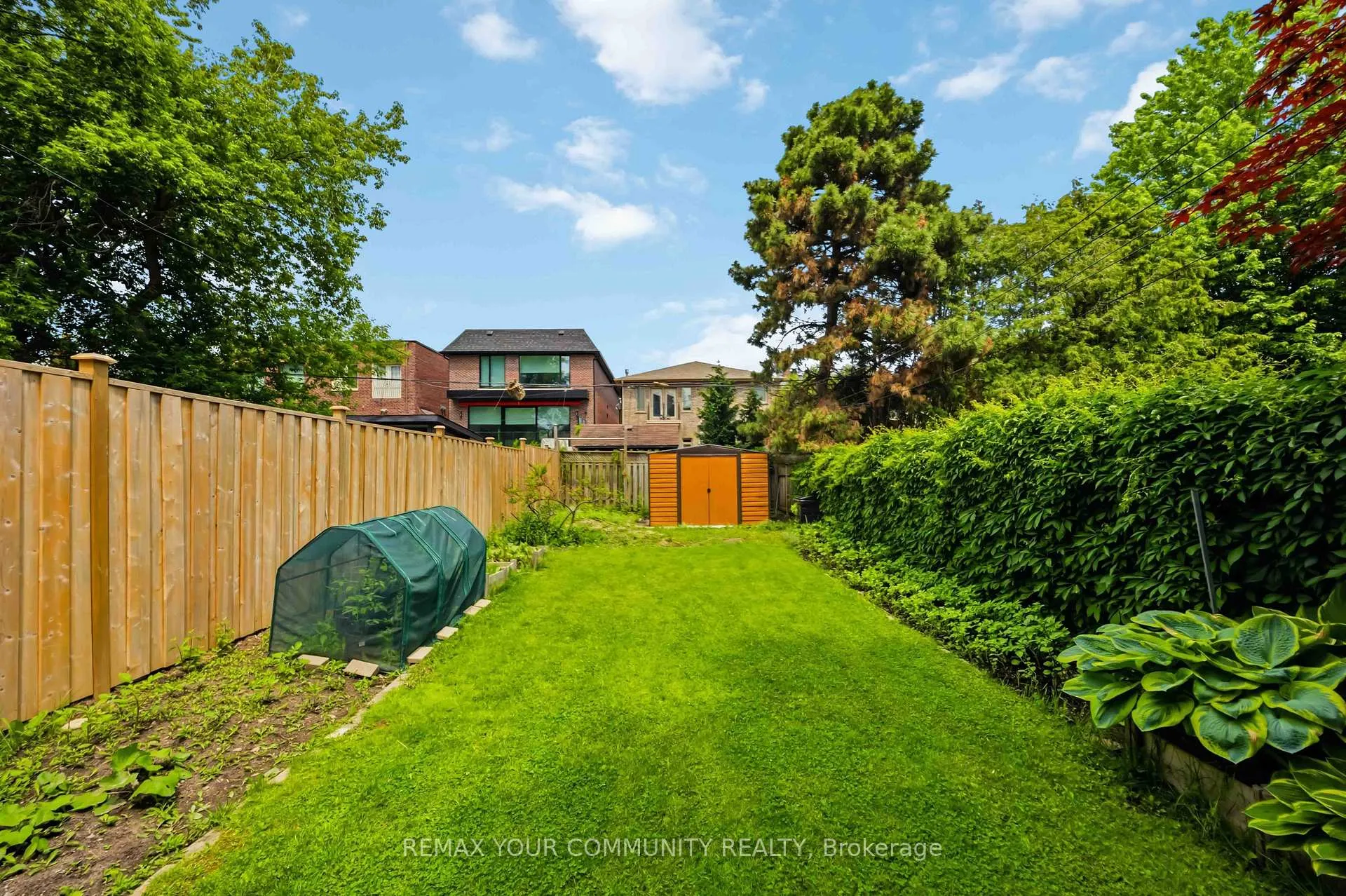 Photo 33 of 44 Castlefield Avenue, Toronto, Yonge-Eglinton — HOMEH