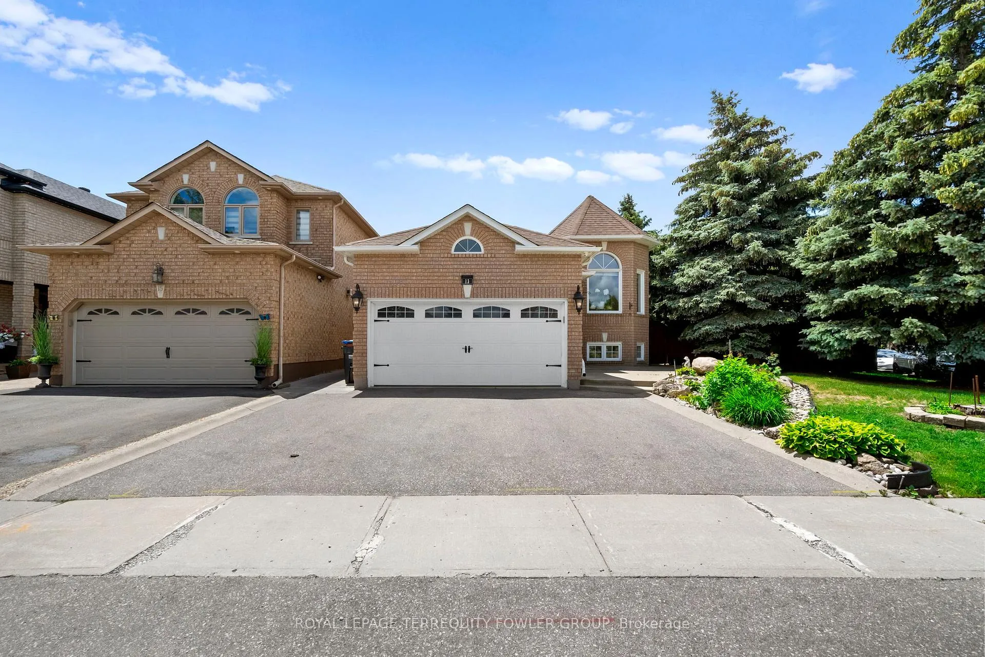 Photo 1 of 13 Liptay Avenue, Caledon, Bolton East — HOMEH